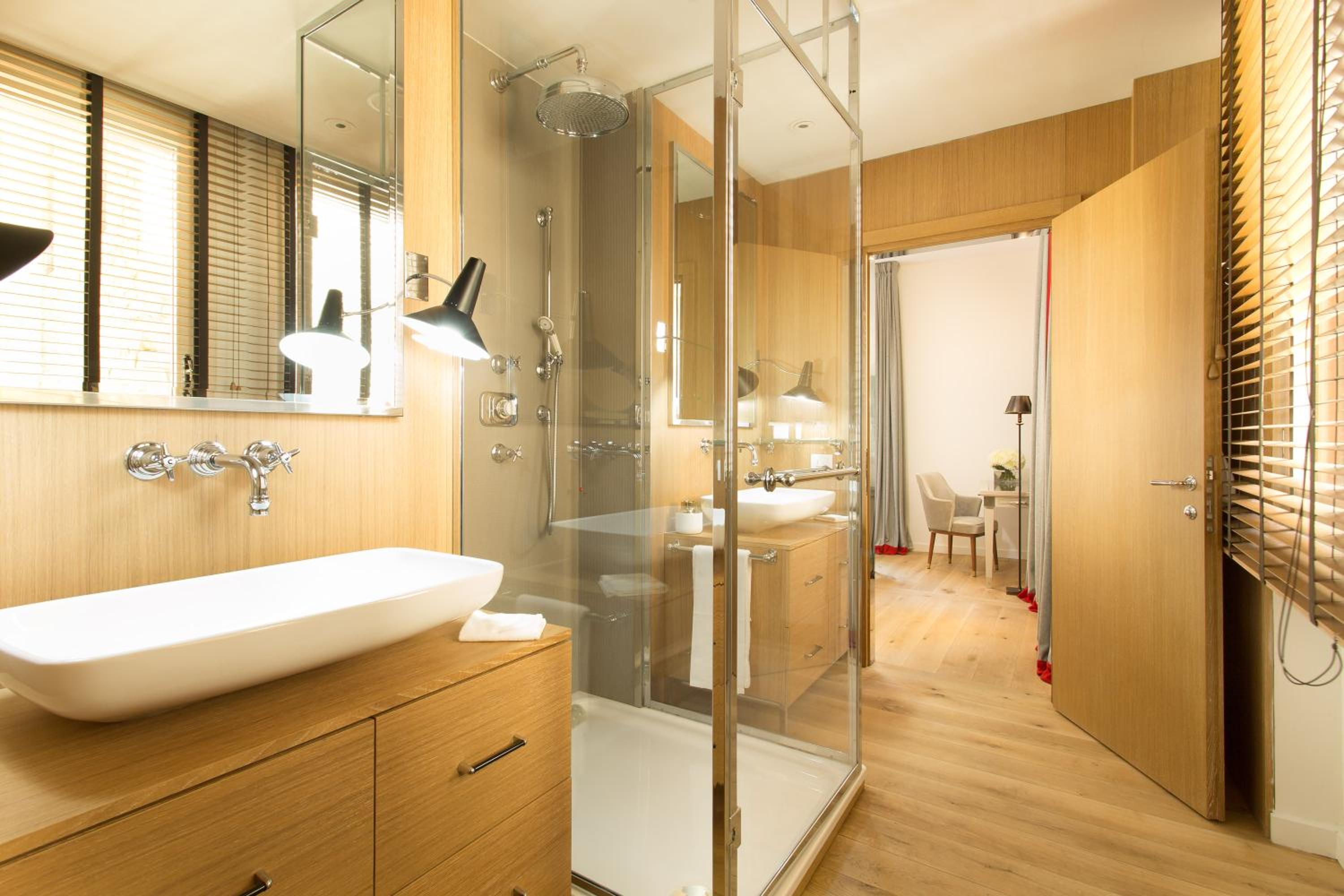 Three-Bedroom Suite thumbnail 5