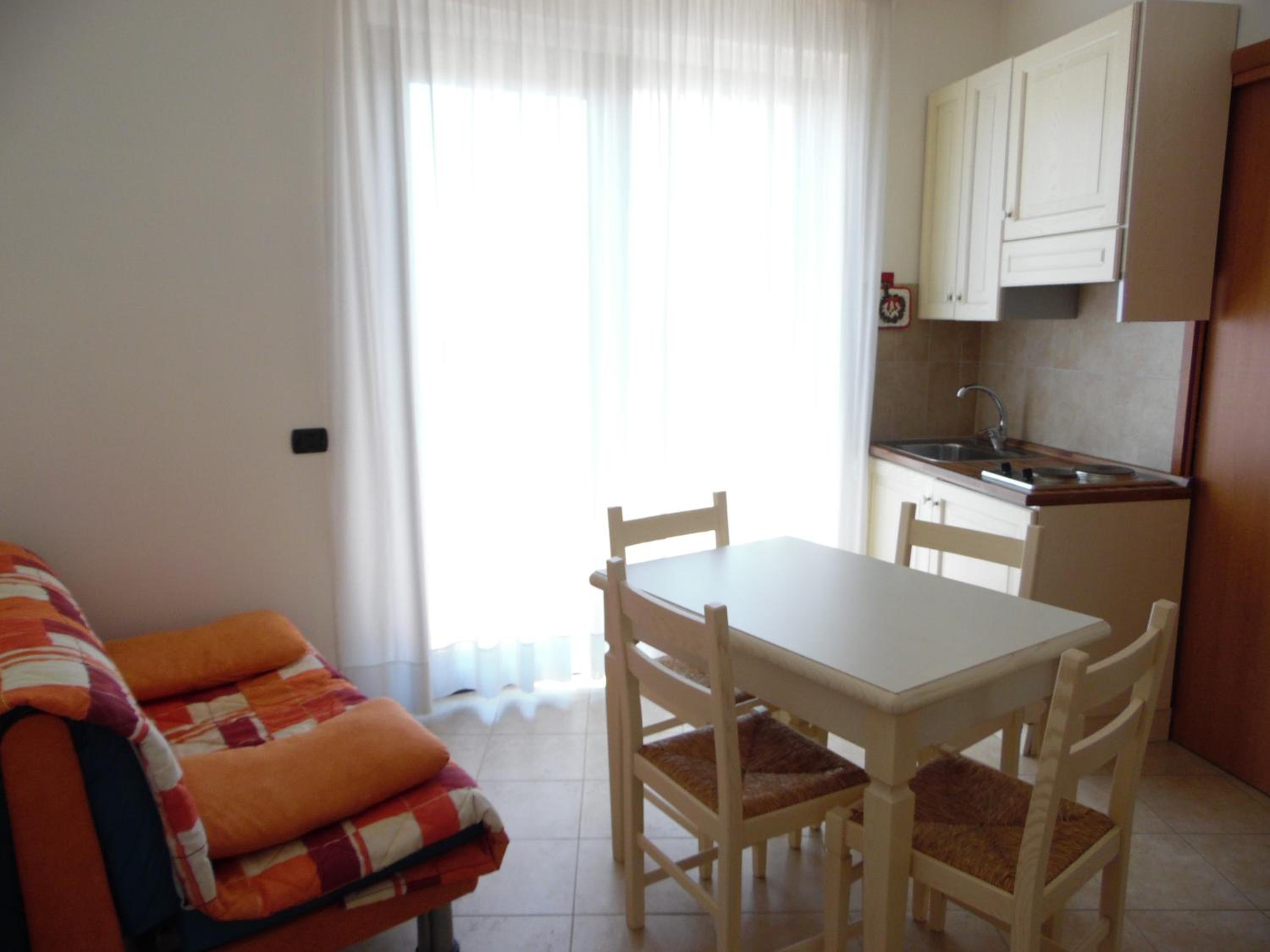 One-Bedroom Apartment photo 2