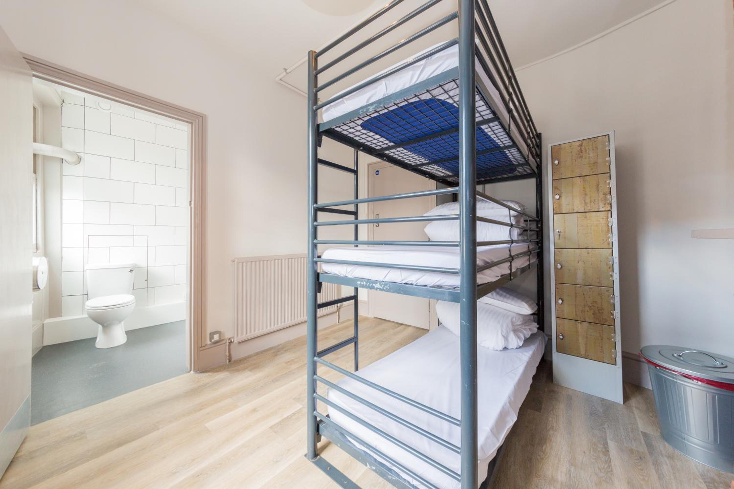Standard Triple Room photo 2