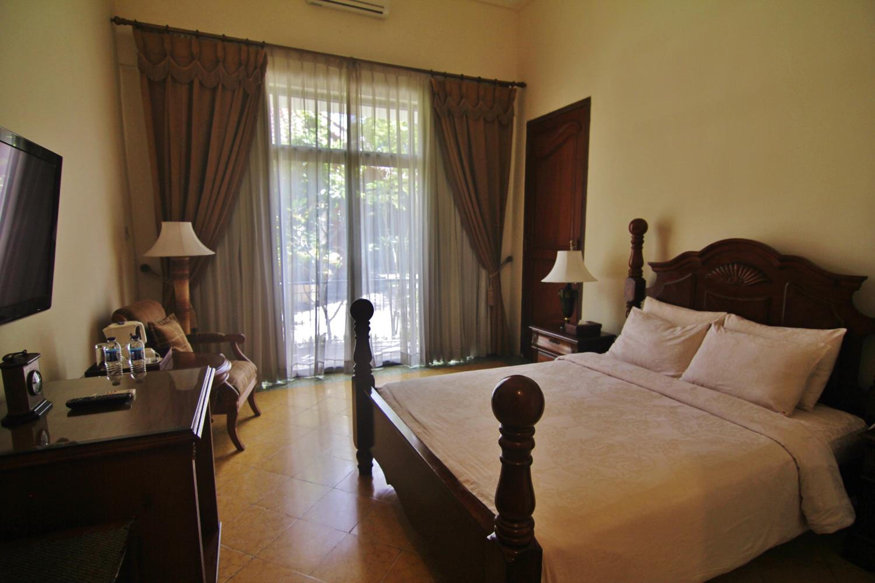 Standard Queen Room photo 1