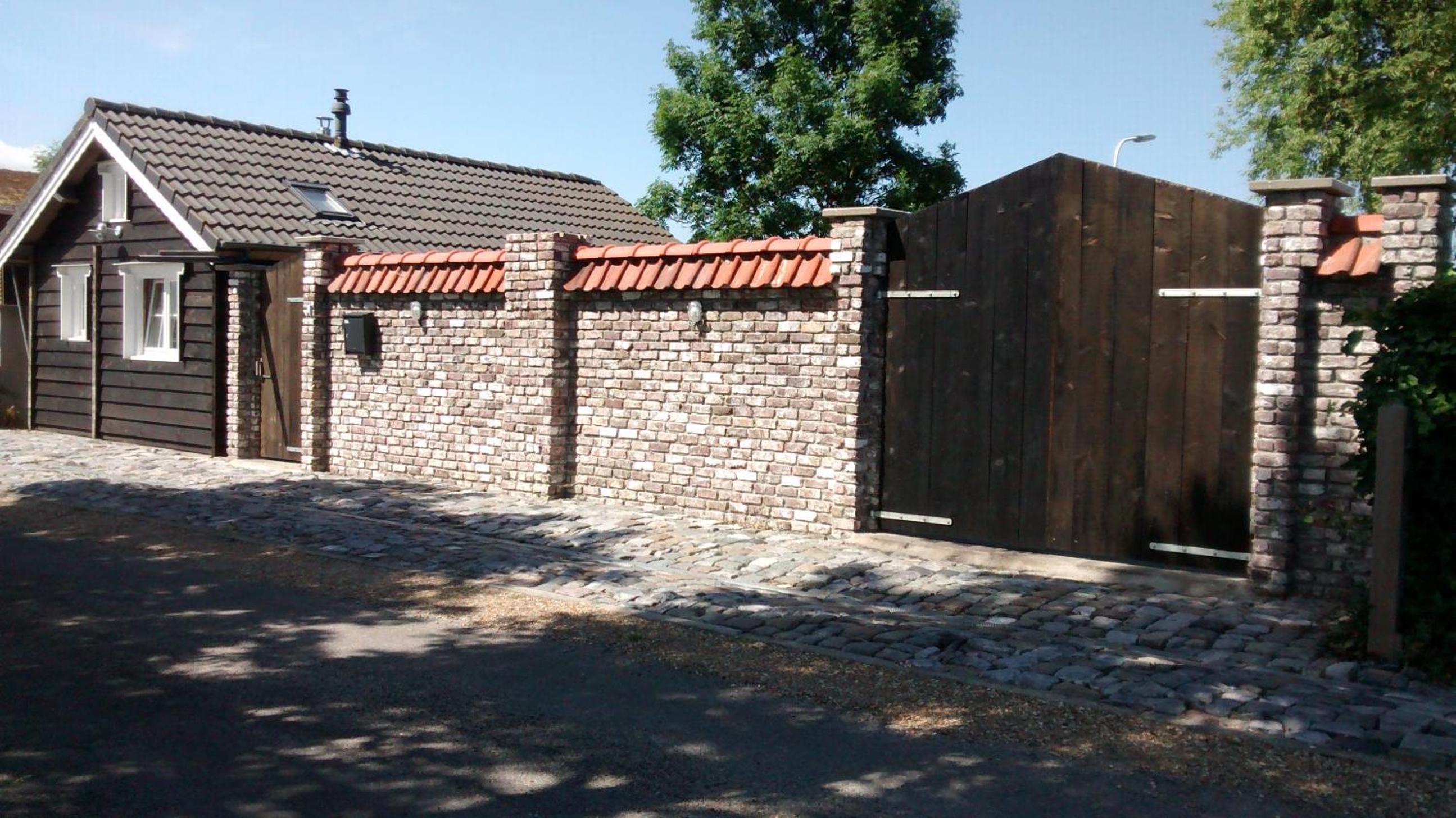 One-Bedroom House photo 2