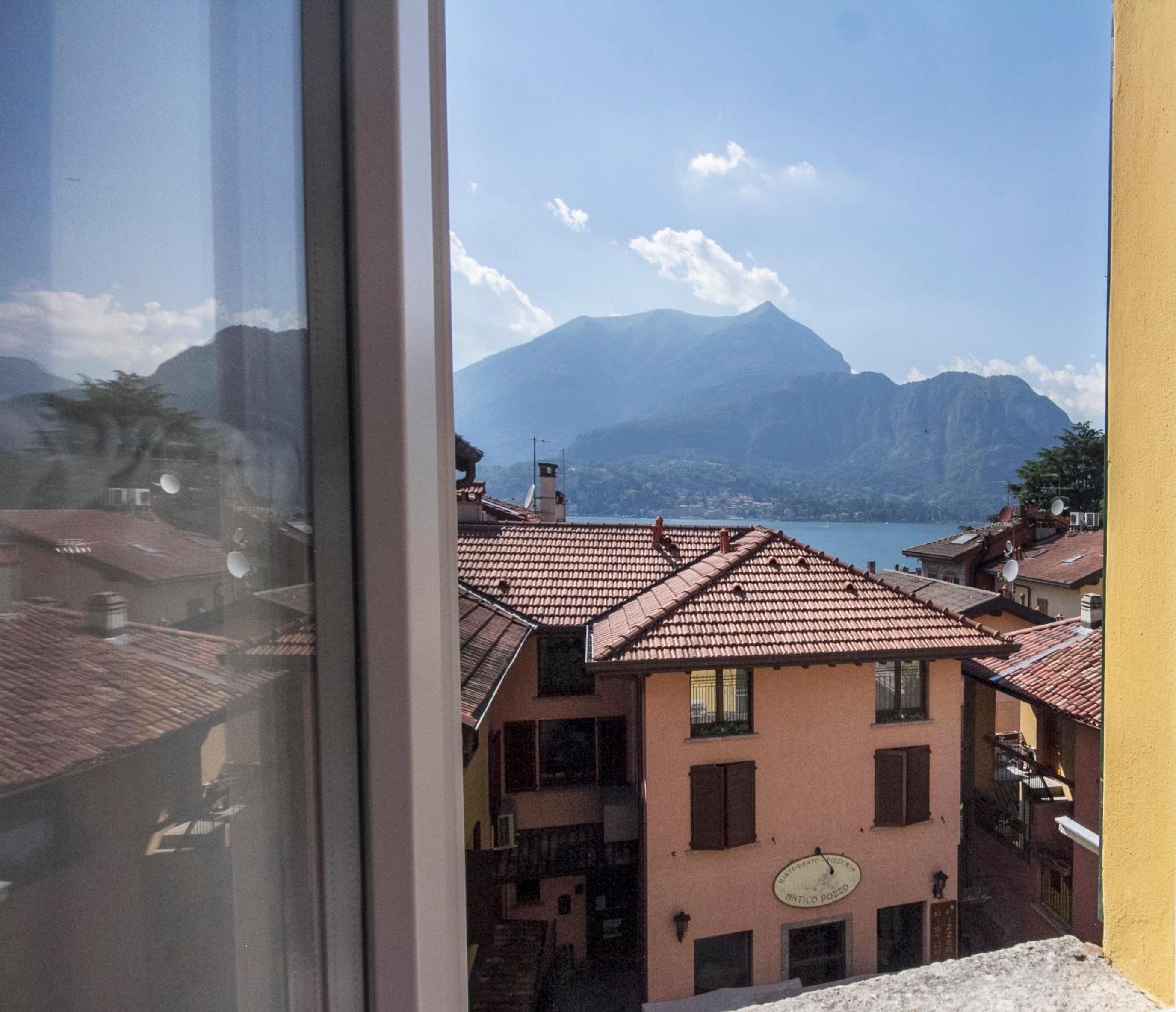 Apartment with Lake View - Photo 16