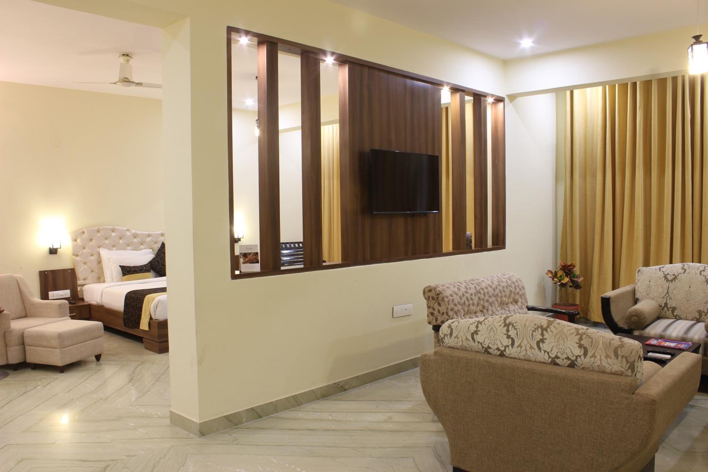 Luxury Suite Lake View - Photo 6