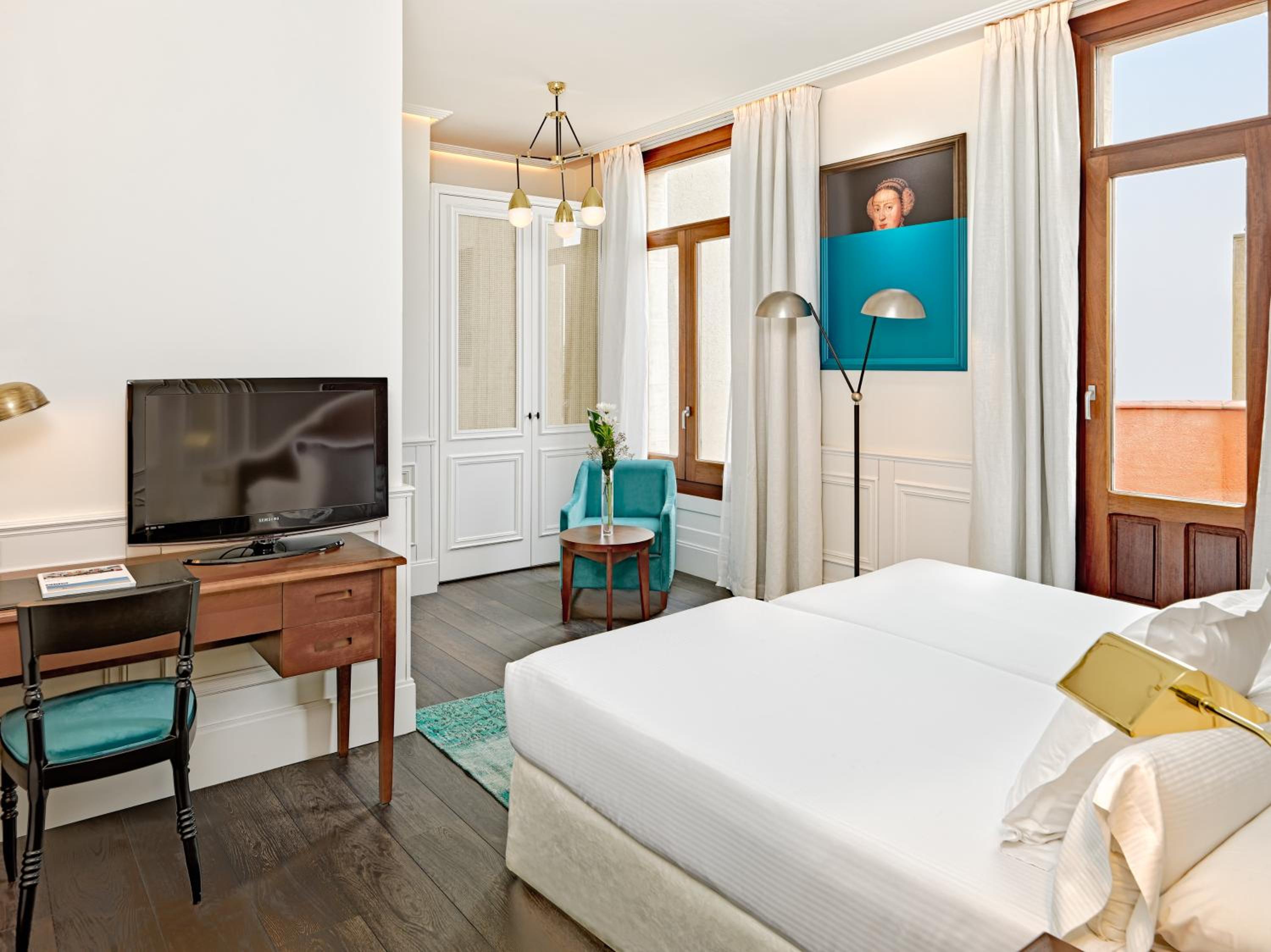 Deluxe Double Room with Terrace - Photo 1