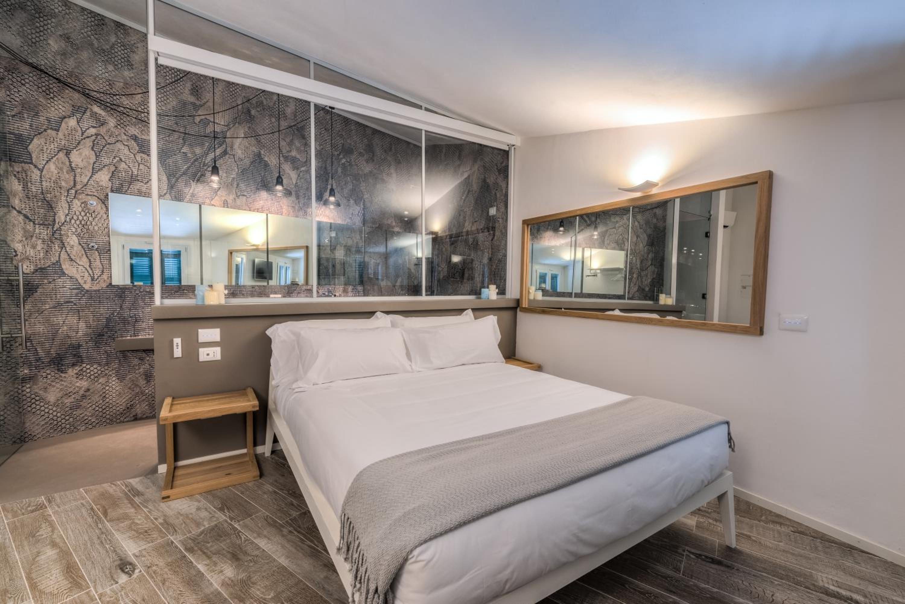 Luxury Honeymoon Suite  -  Seaview Terrace photo 1