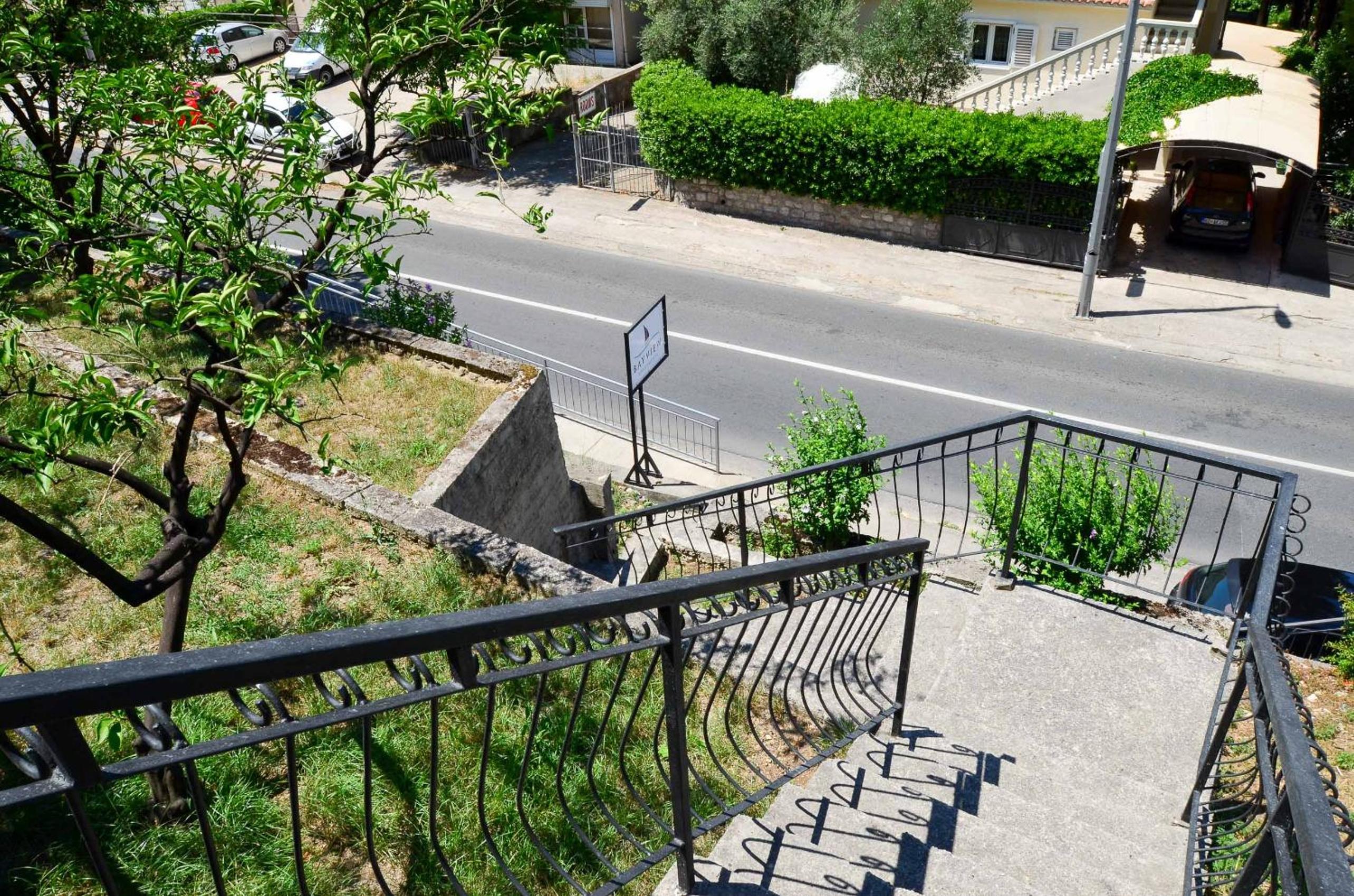 Apartment with Sea View - Photo 35