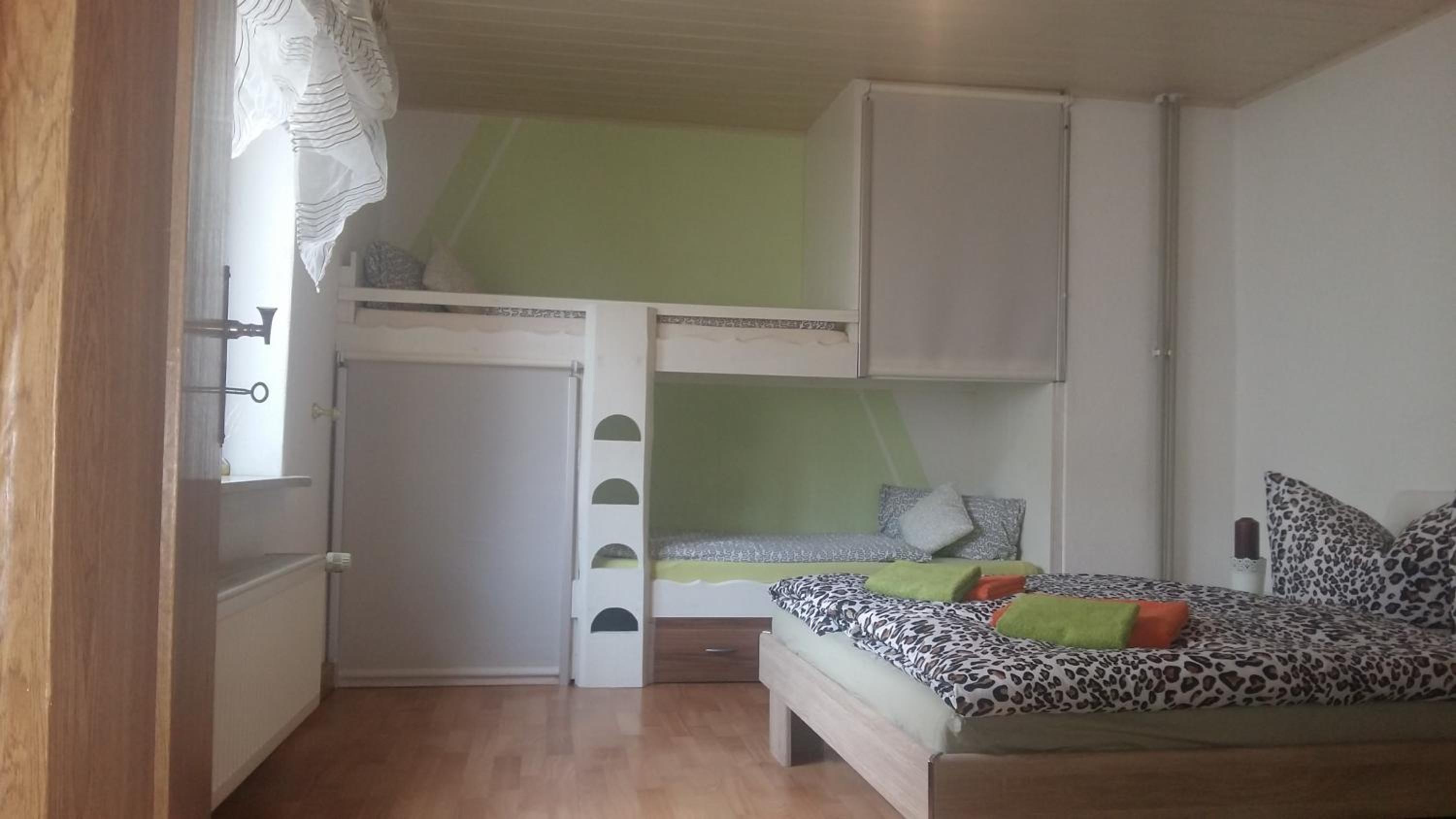 One-Bedroom Apartment - Photo 1