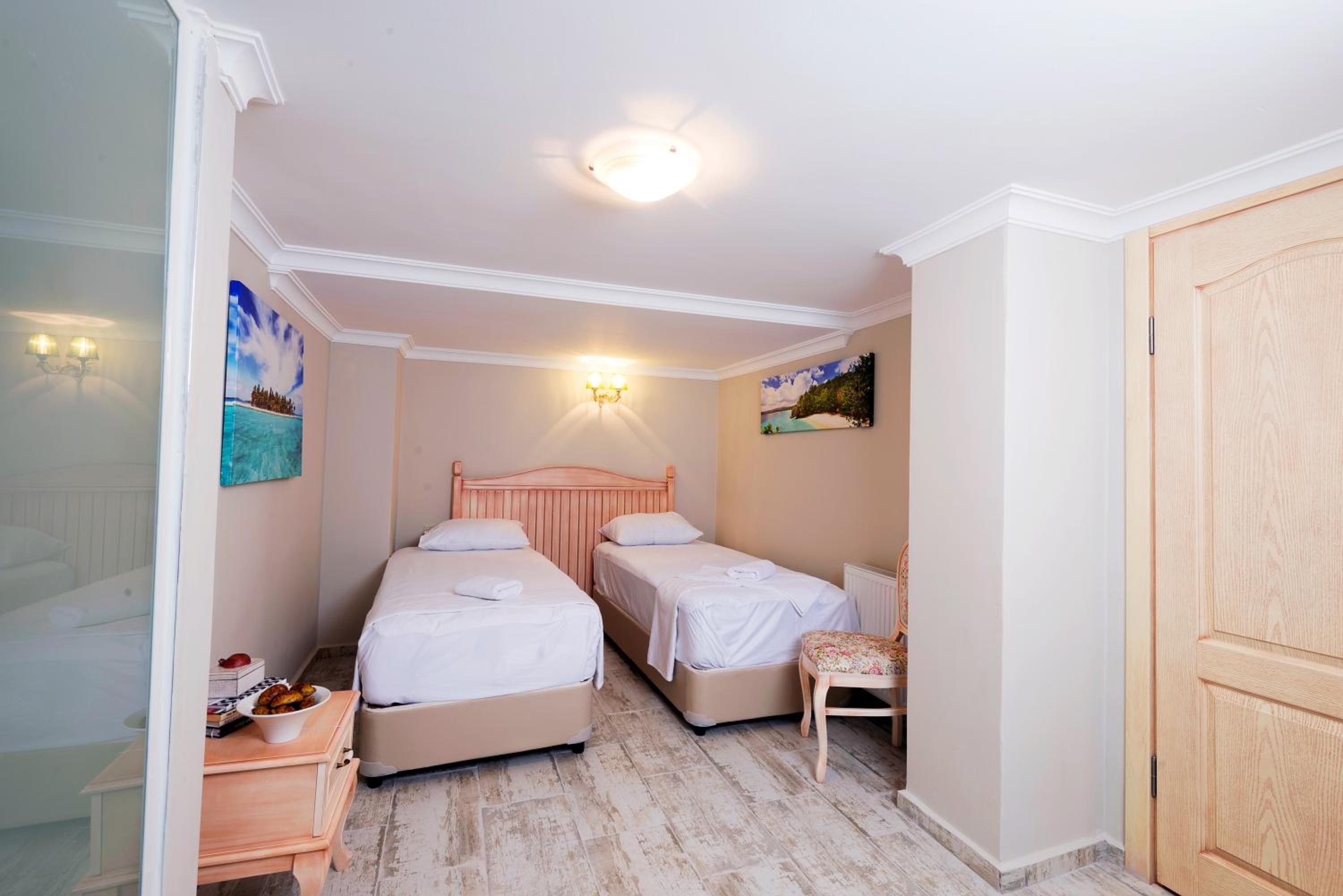 Economy Double Or Twin Room photo 1