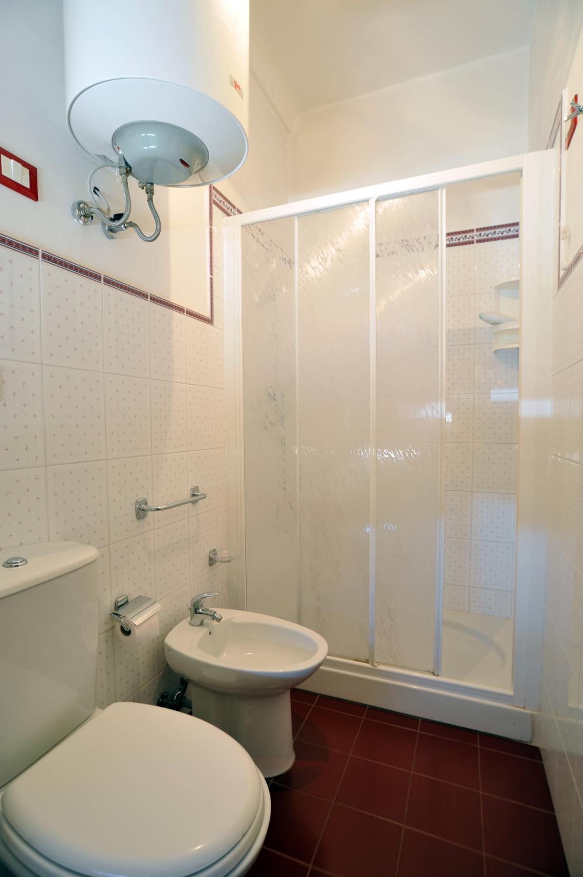 Double or Twin Room with Balcony photo 3