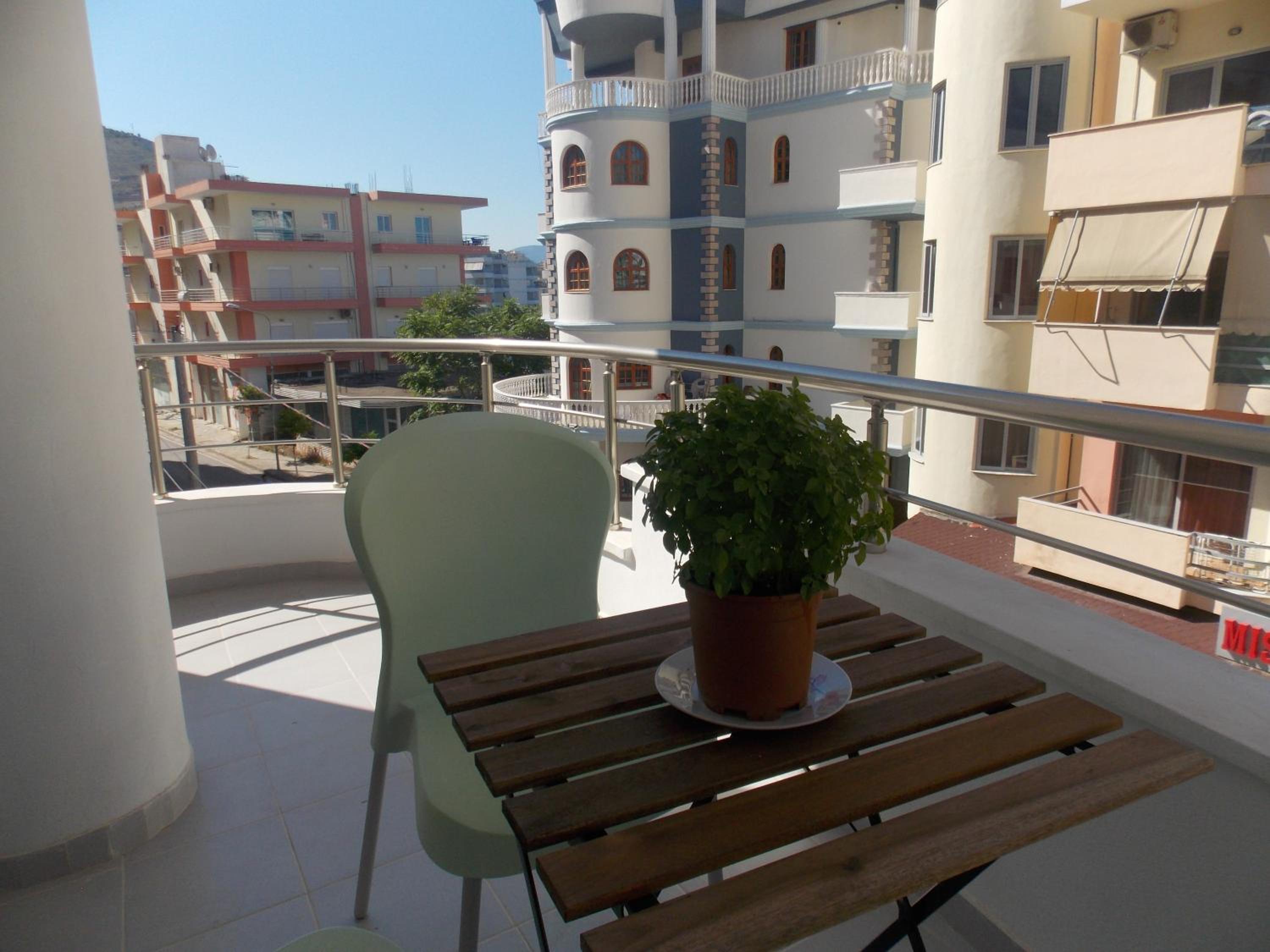 Apartment with Balcony photo 3