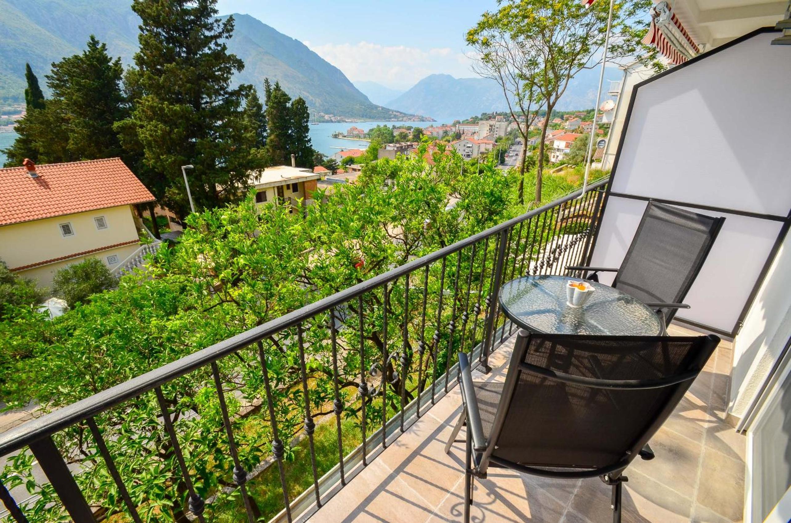 Apartment with Sea View - Photo 26