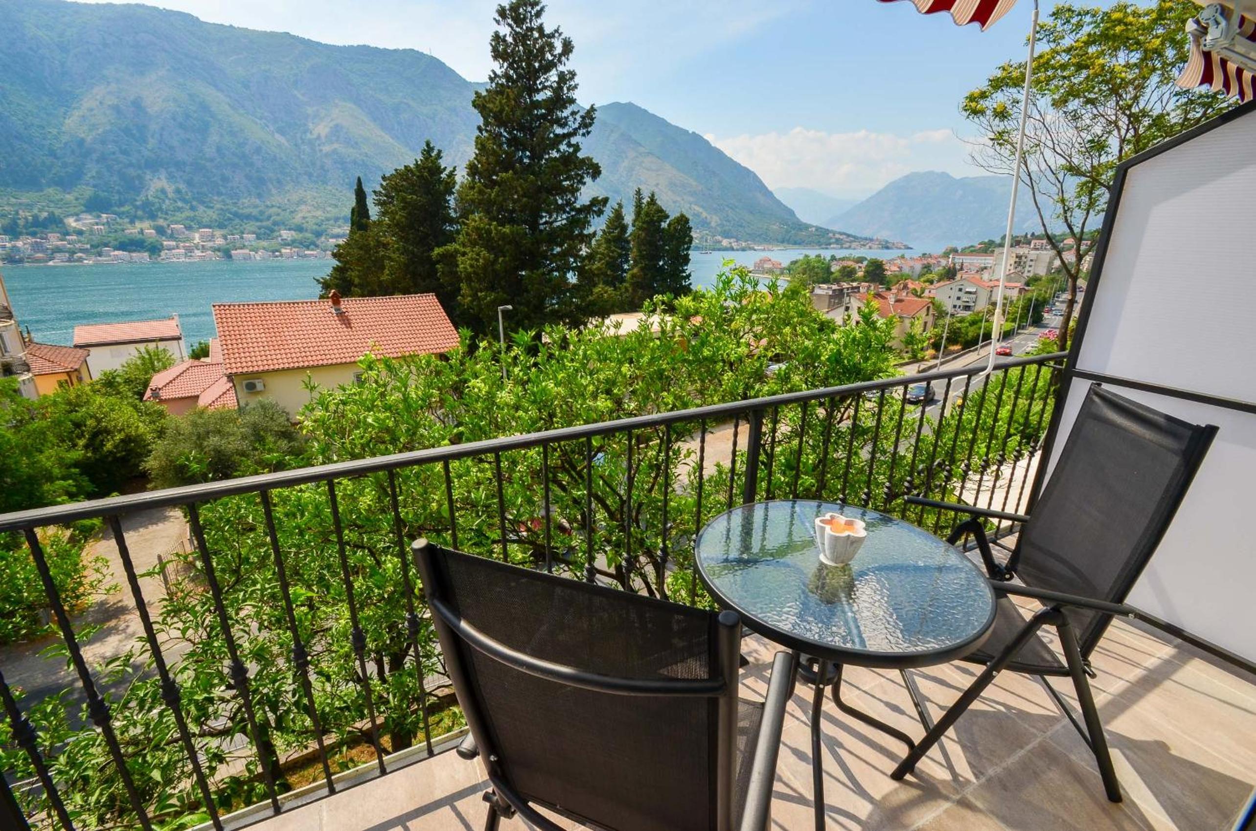 Apartment with Sea View - Photo 28