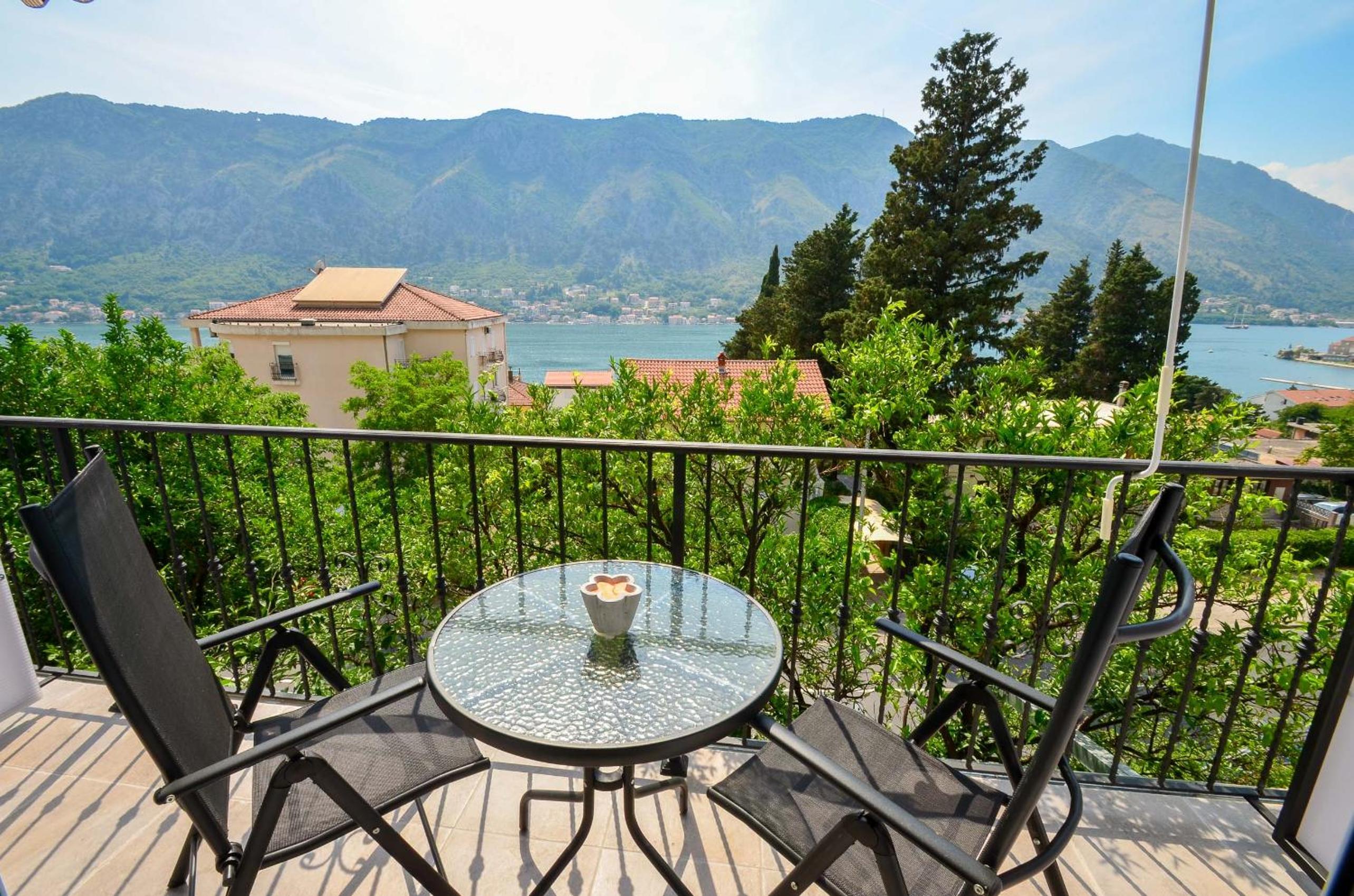 Apartment with Sea View - Photo 29