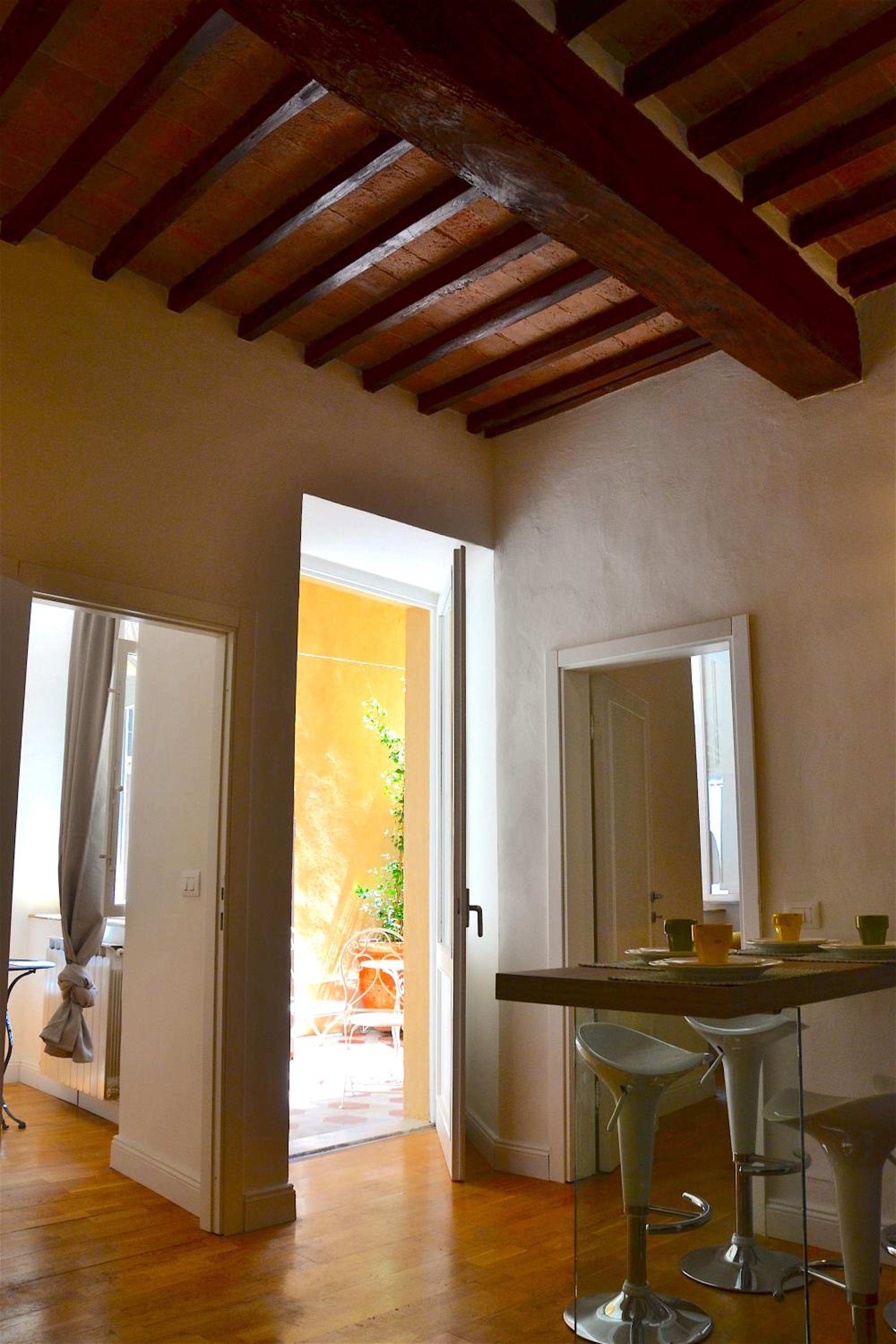 Apartment with Terrace - Photo 2