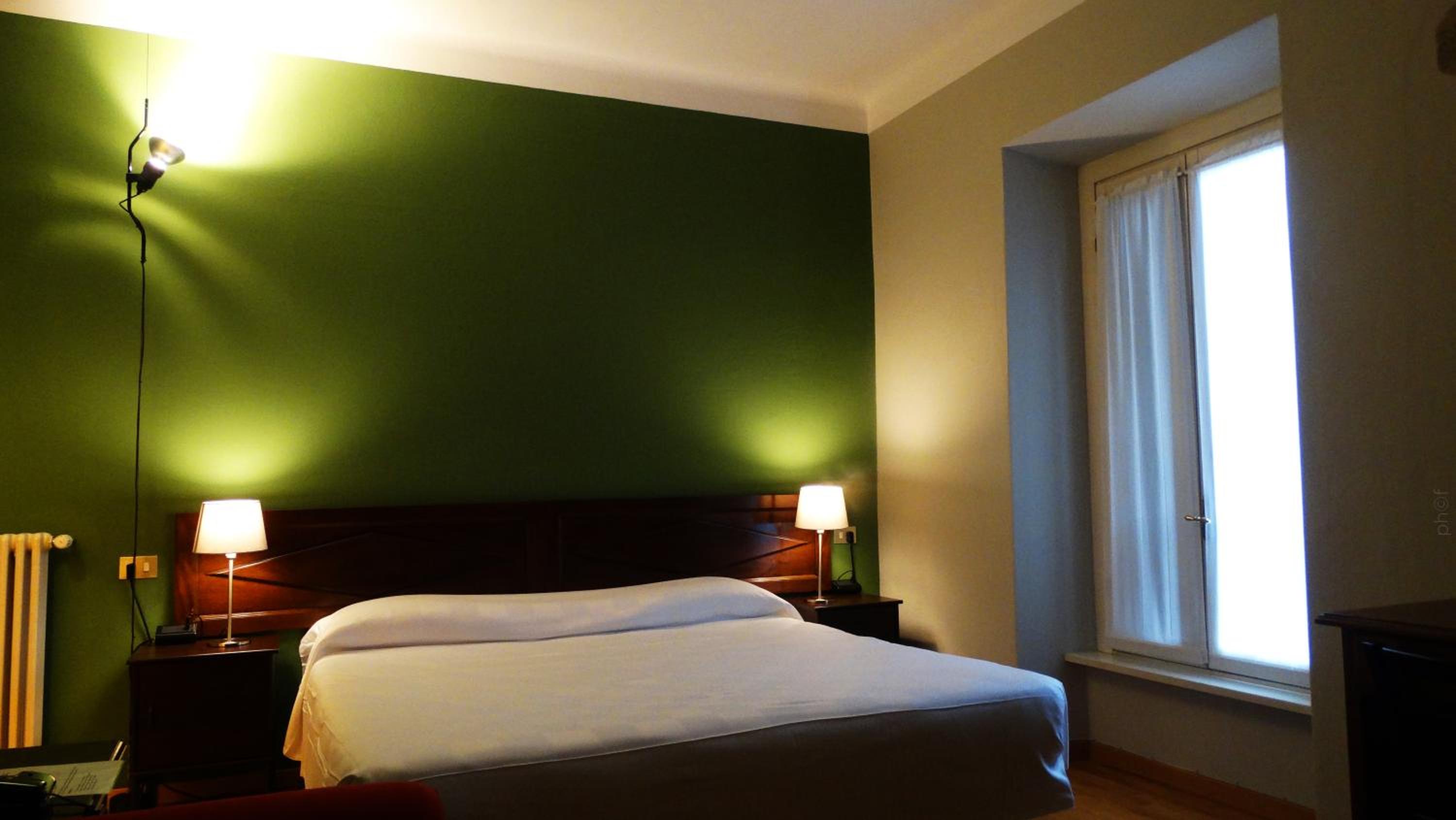 Double Room - Photo 12