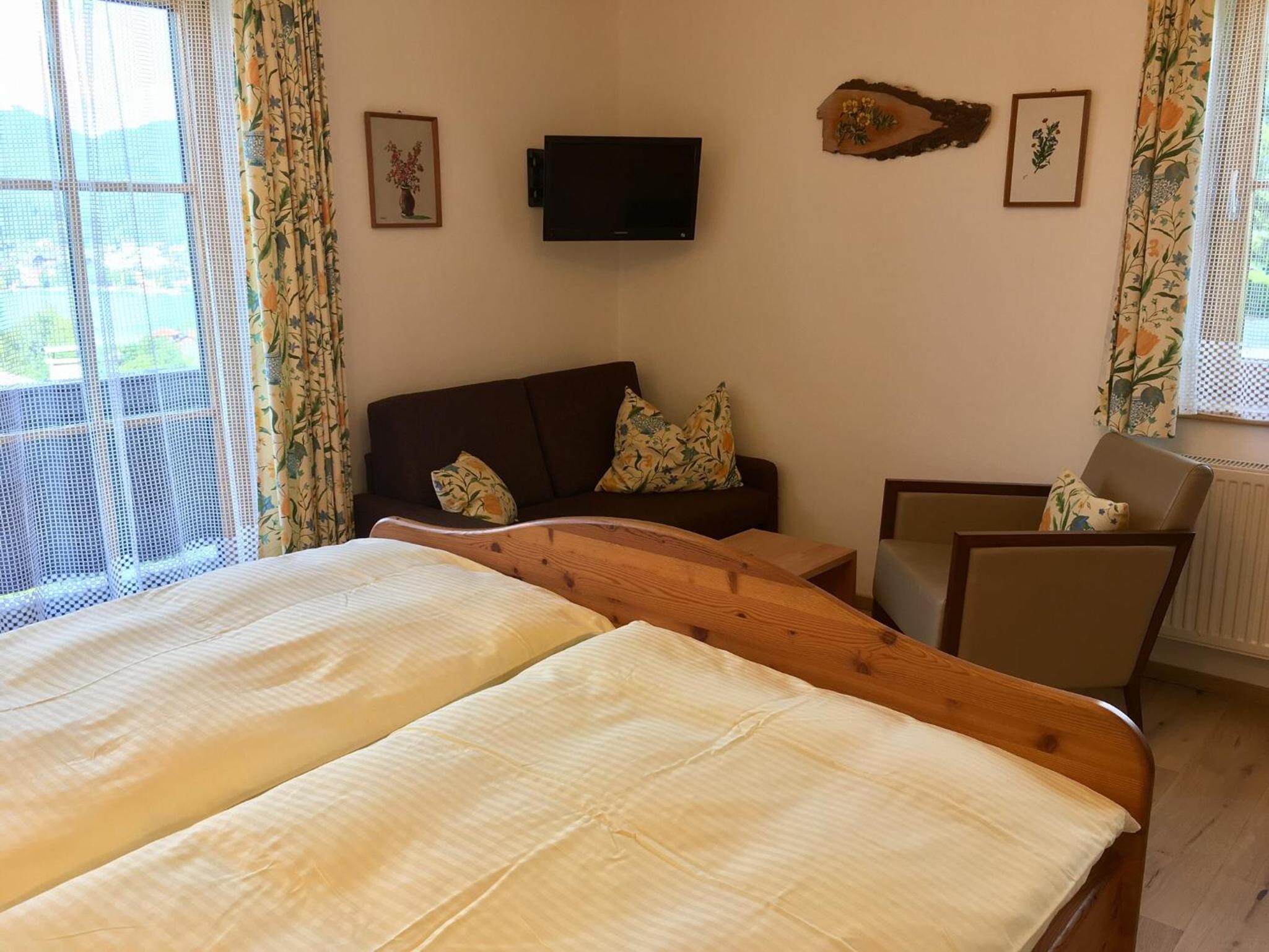 Comfort Double Room with Lake View photo 2