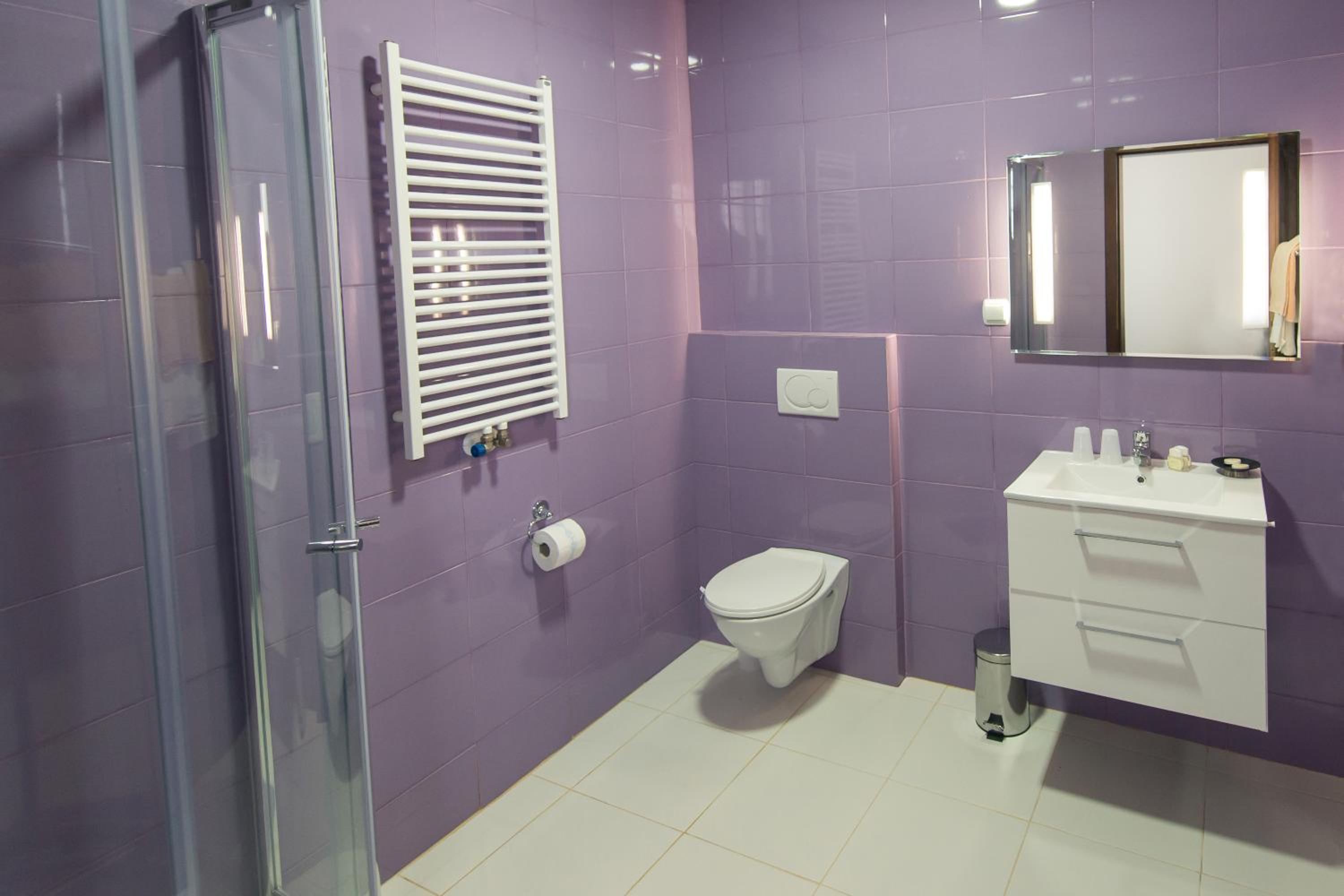 Deluxe Double Room - Photo 9