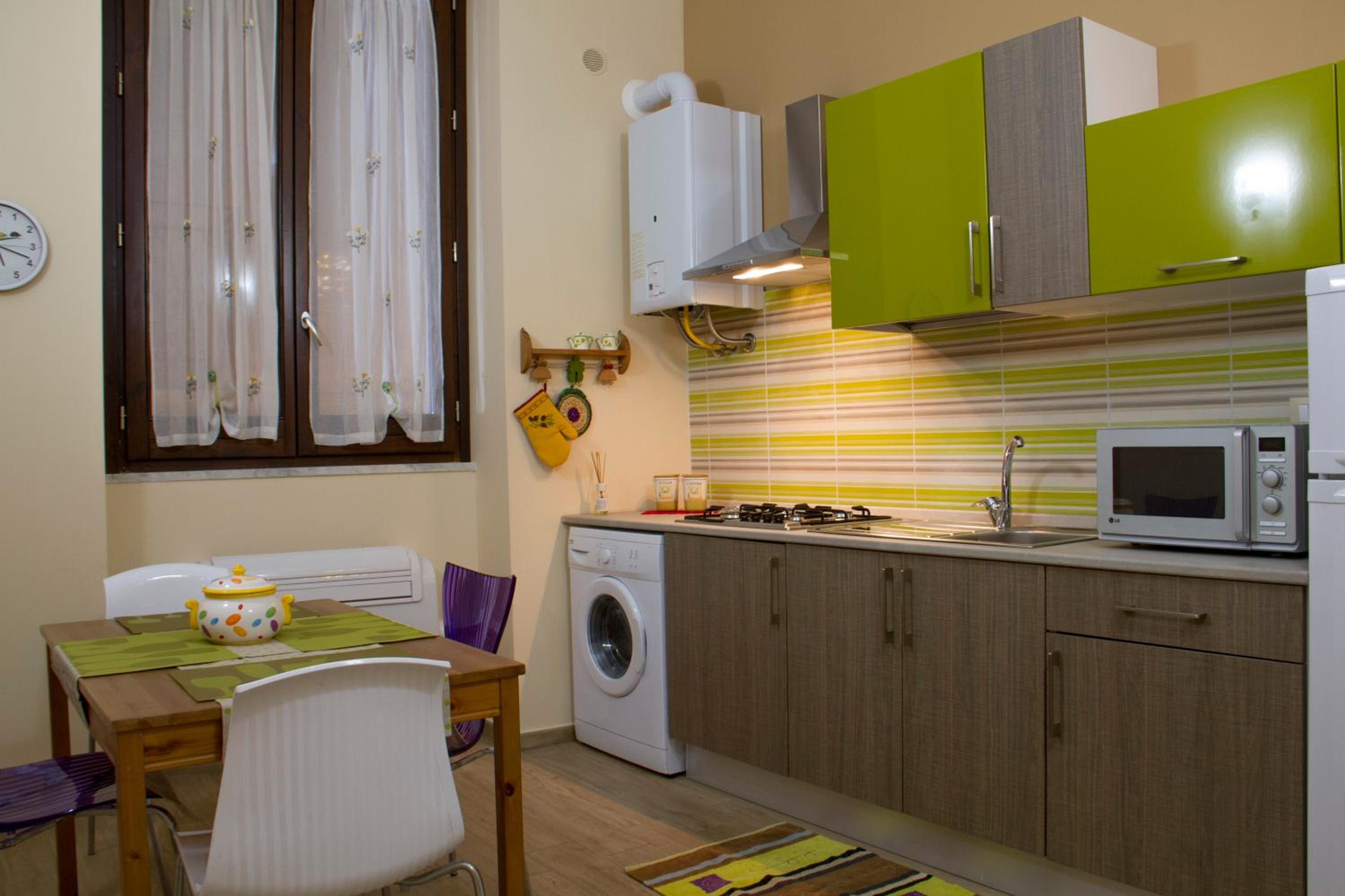 One-Bedroom Apartment - Photo 18