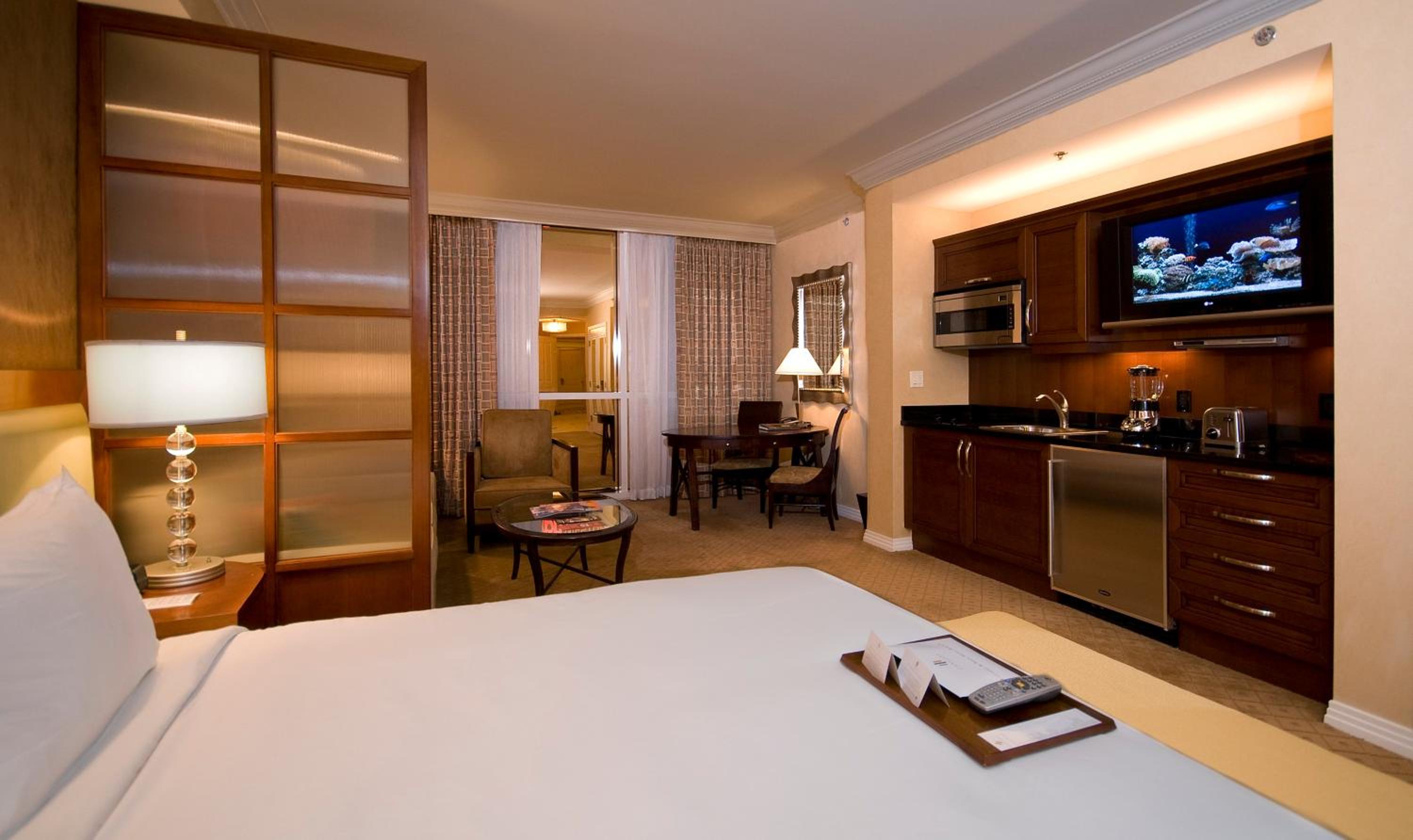 Deluxe Balcony Strip View Suite photo 2