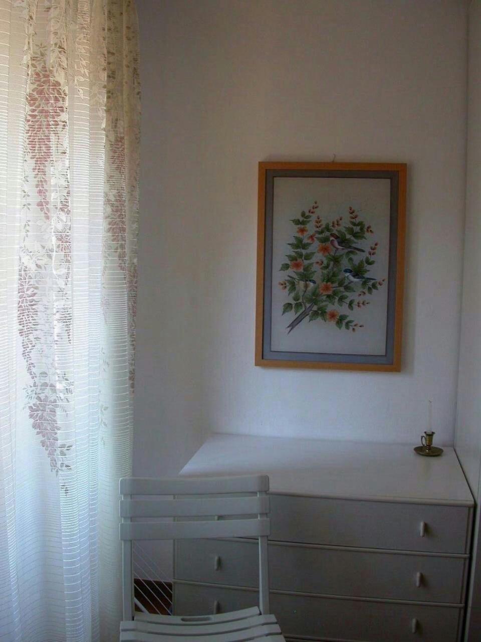 One-Bedroom House - Photo 6