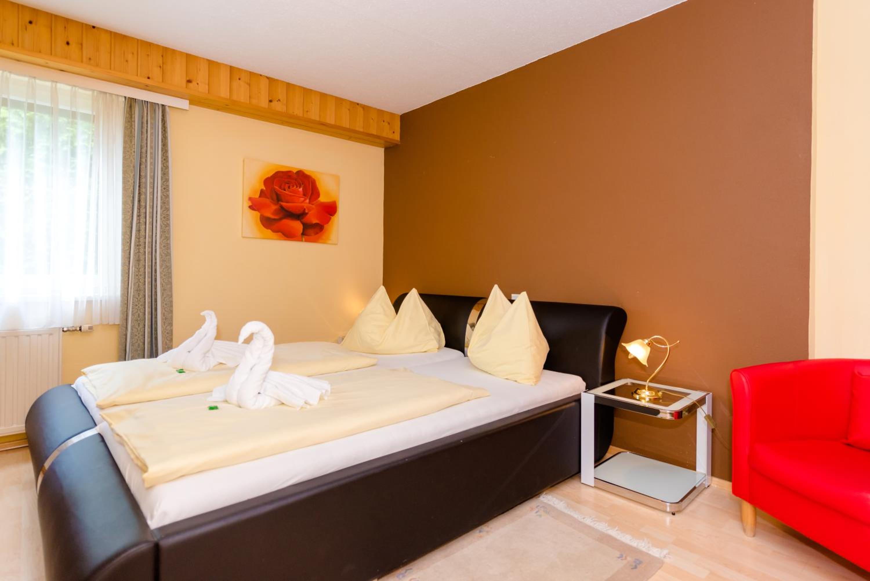 Double Room - Photo 5