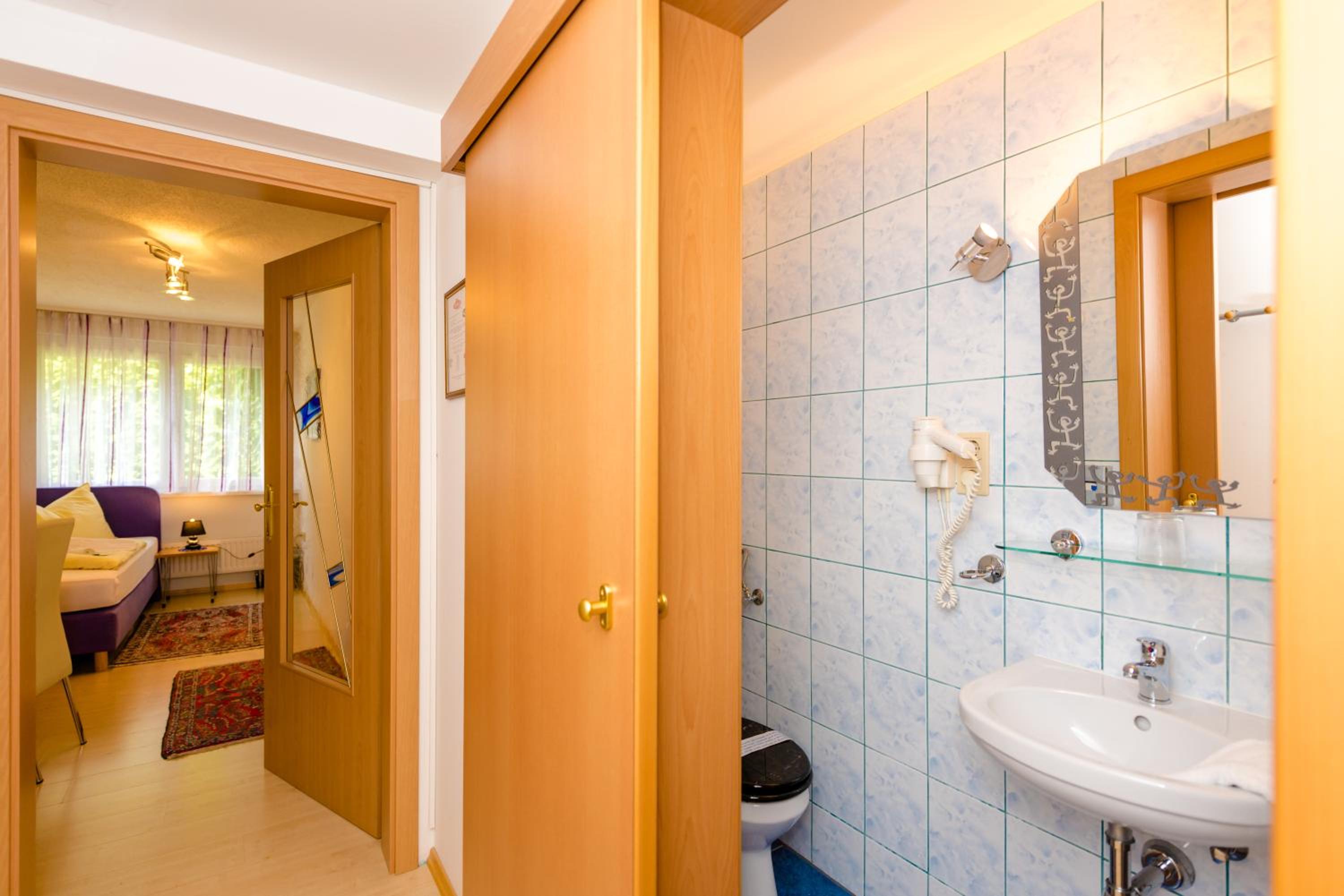 Single Room photo 3