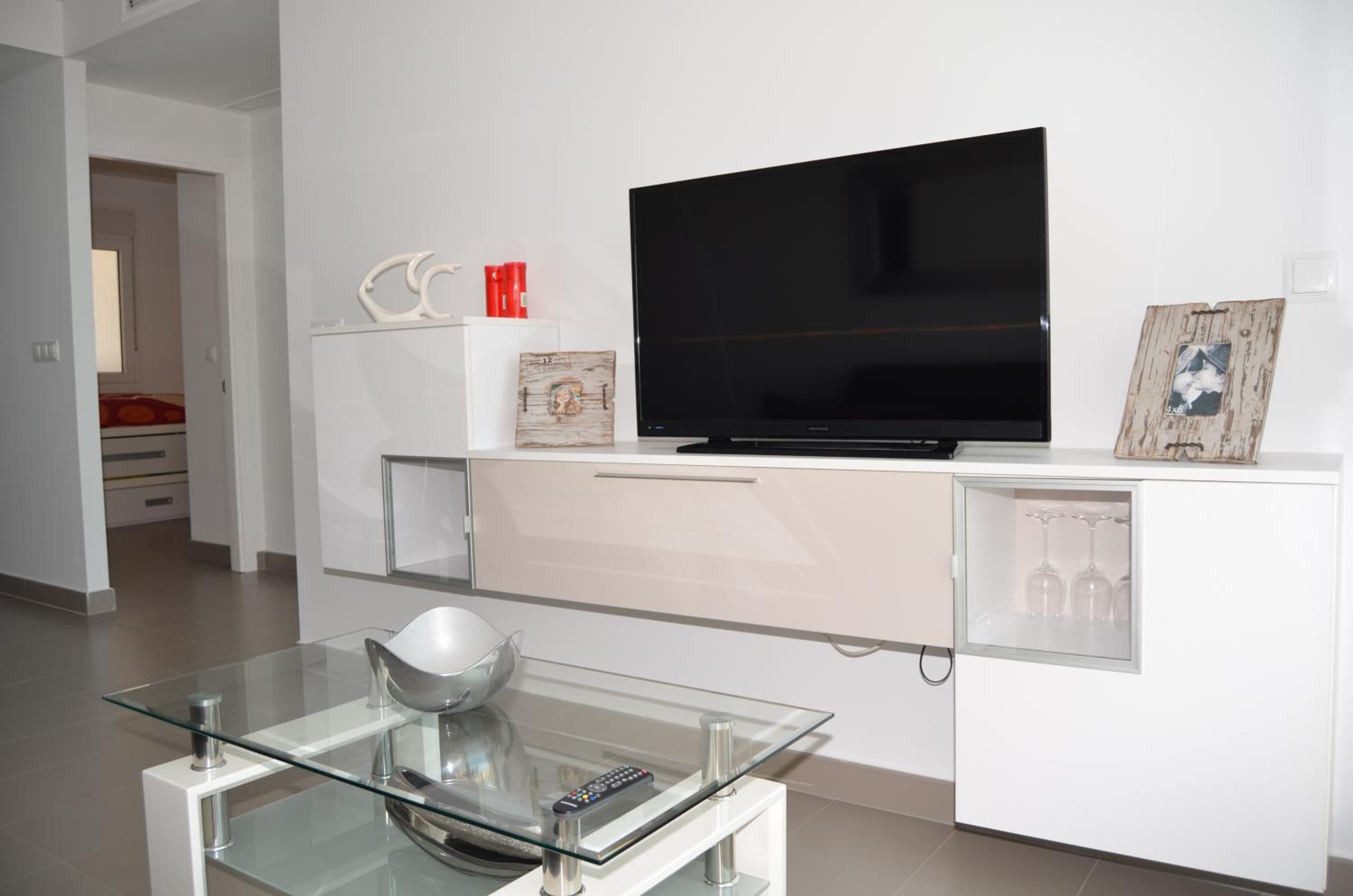 Apartamento de dos habitaciones con vista al mar