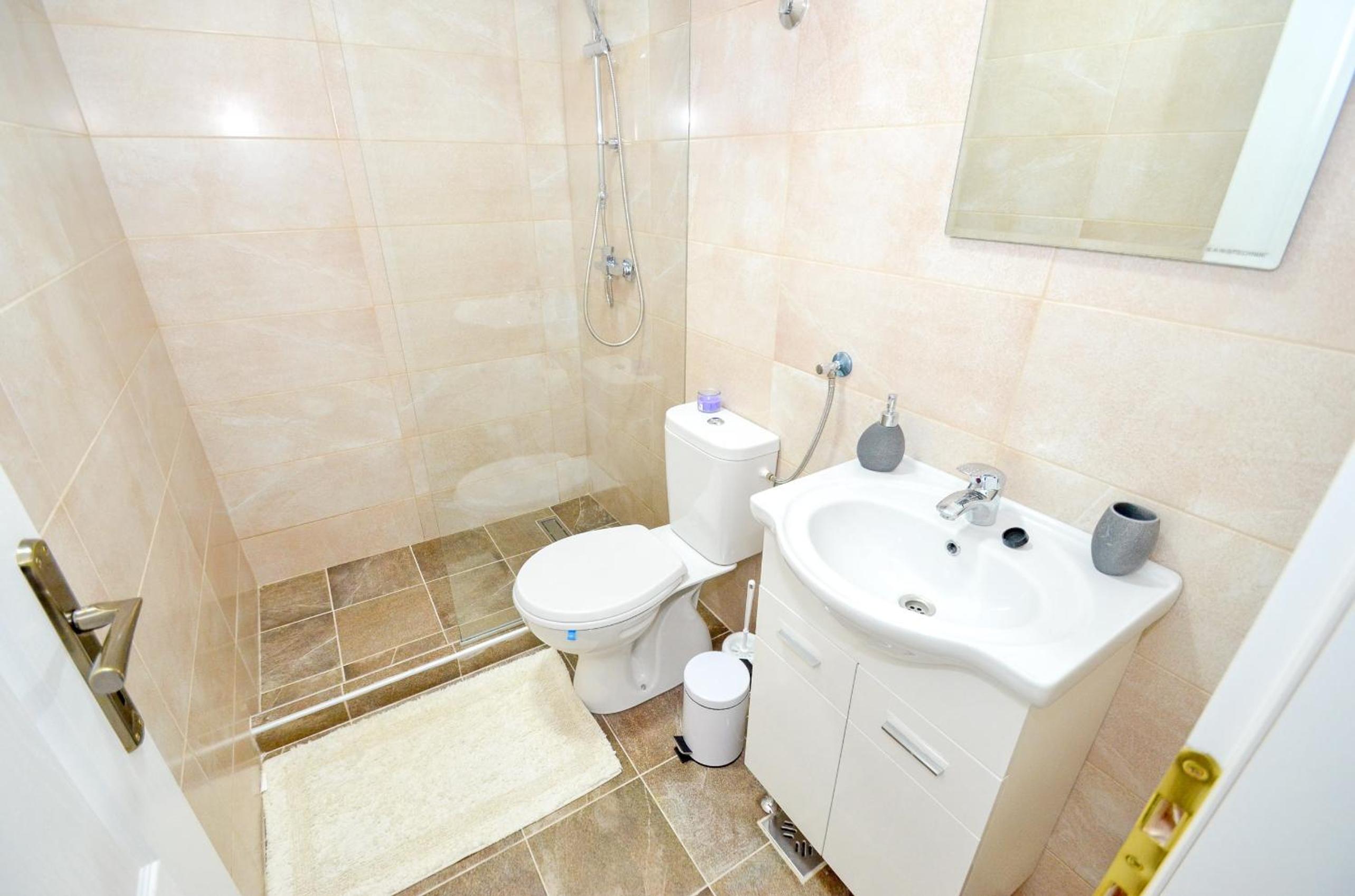 Apartment with Sea View - Photo 11