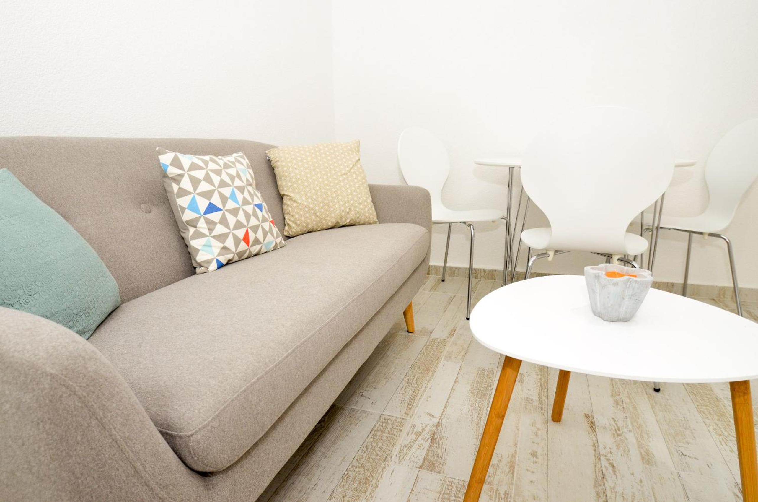 Apartment with Sea View - Photo 18