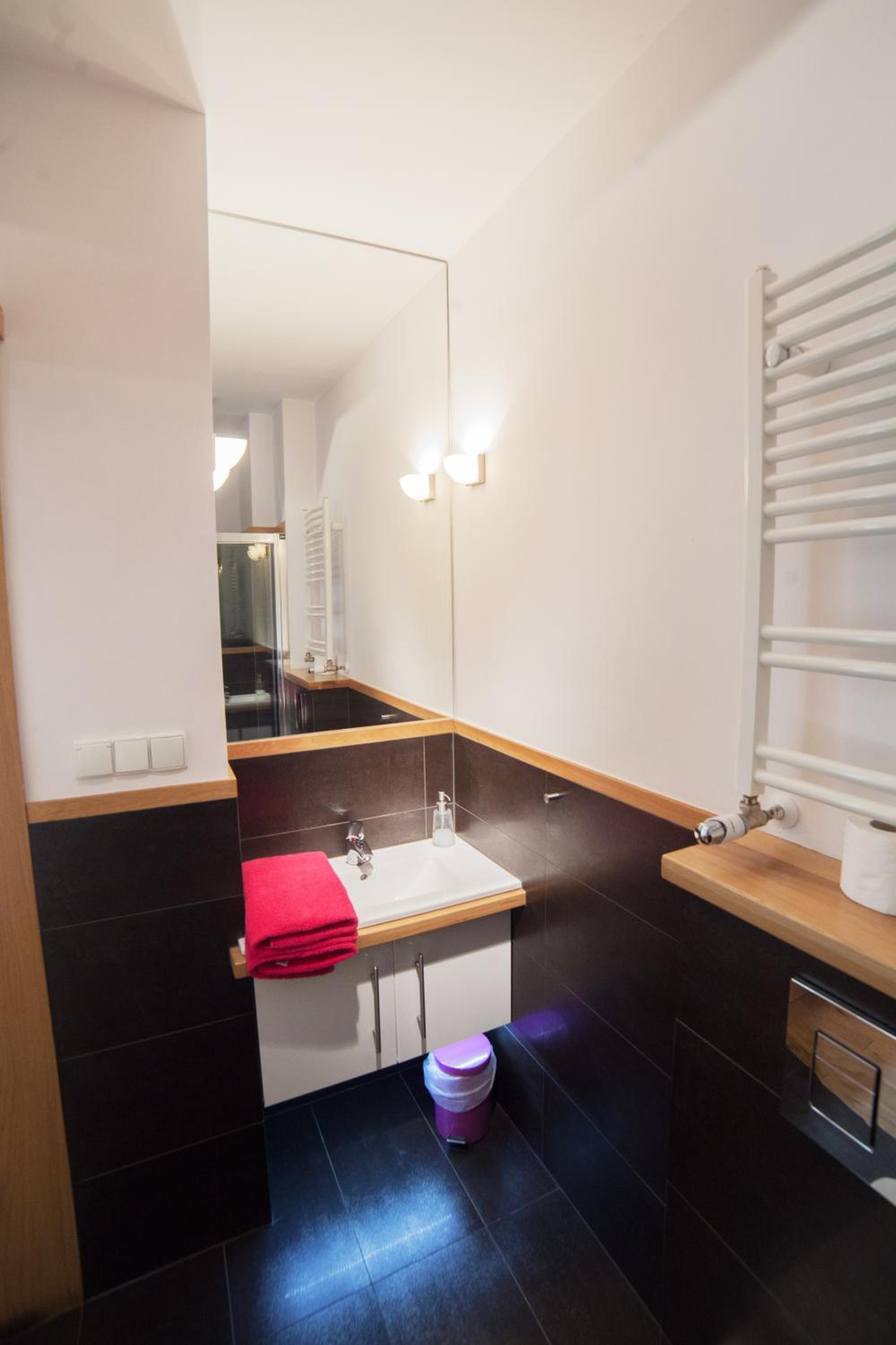 Studio Apartment - Photo 4