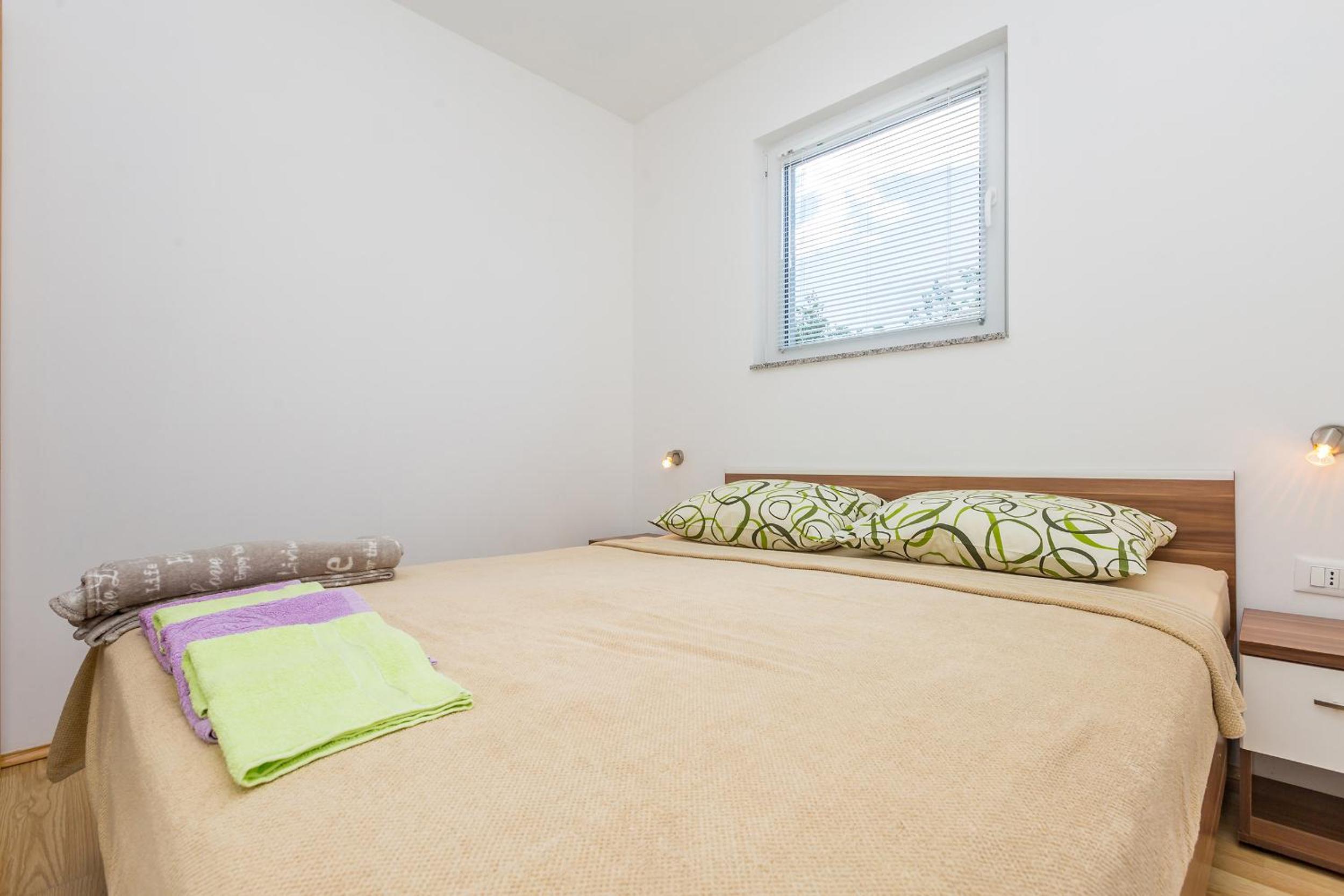 One-Bedroom House photo 1