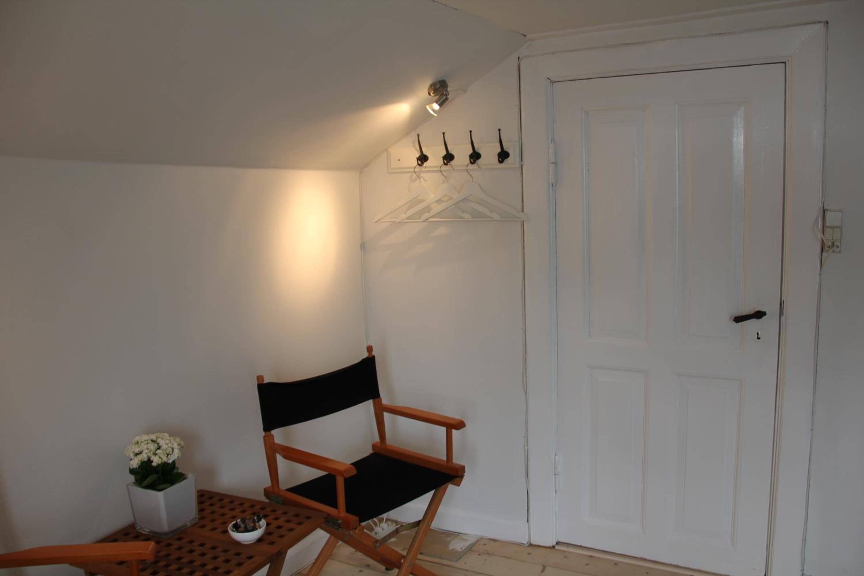 Double Room with Shared Bathroom photo 1