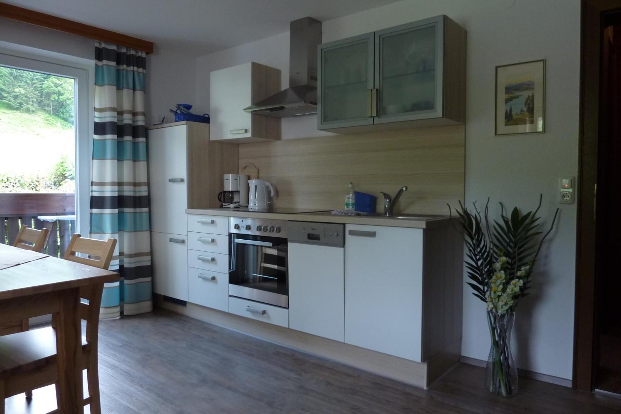 One-Bedroom Apartment with Balcony photo 3