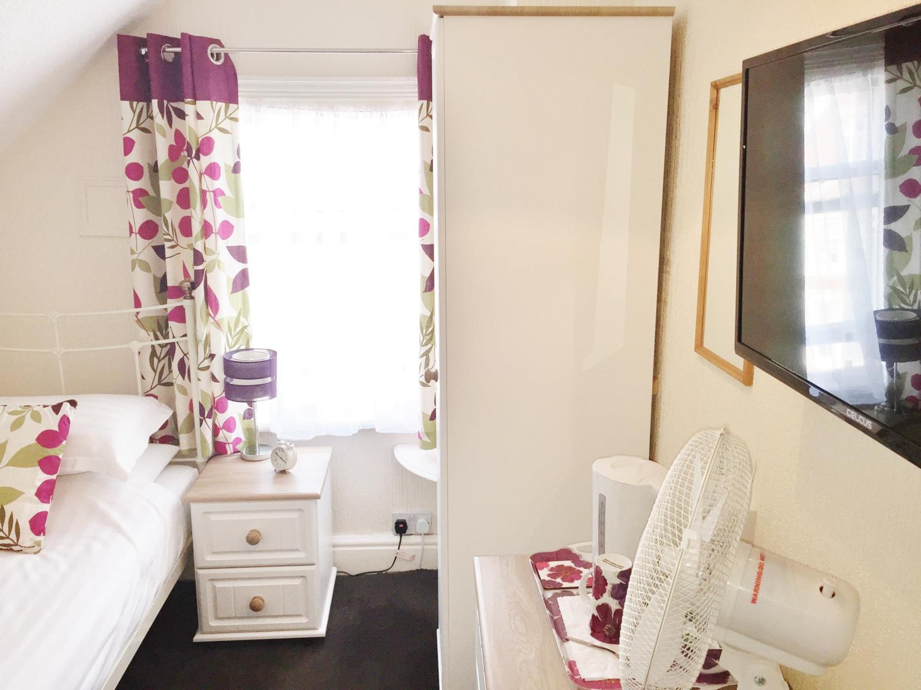 Standard Single Room photo 2