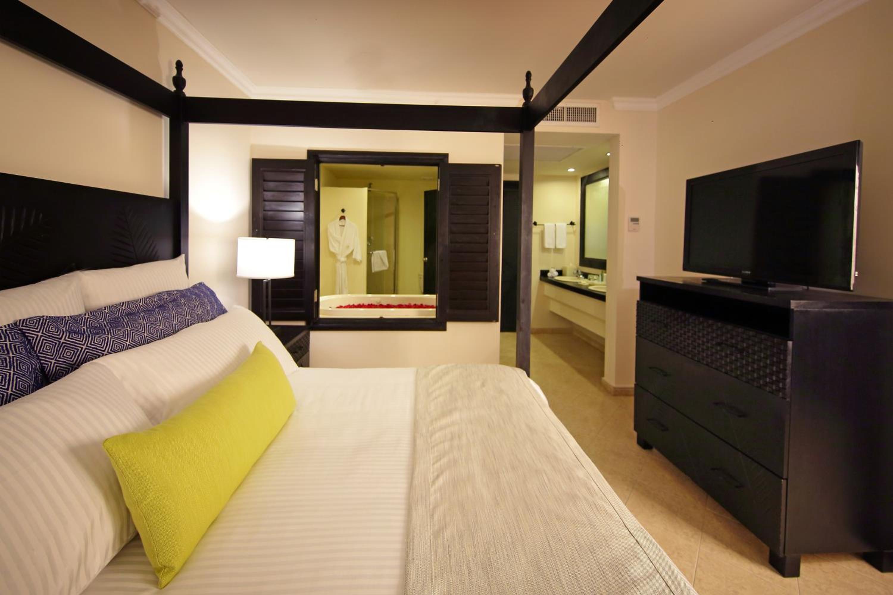 Preferred Club Junior Suite Ocean View - Photo 8