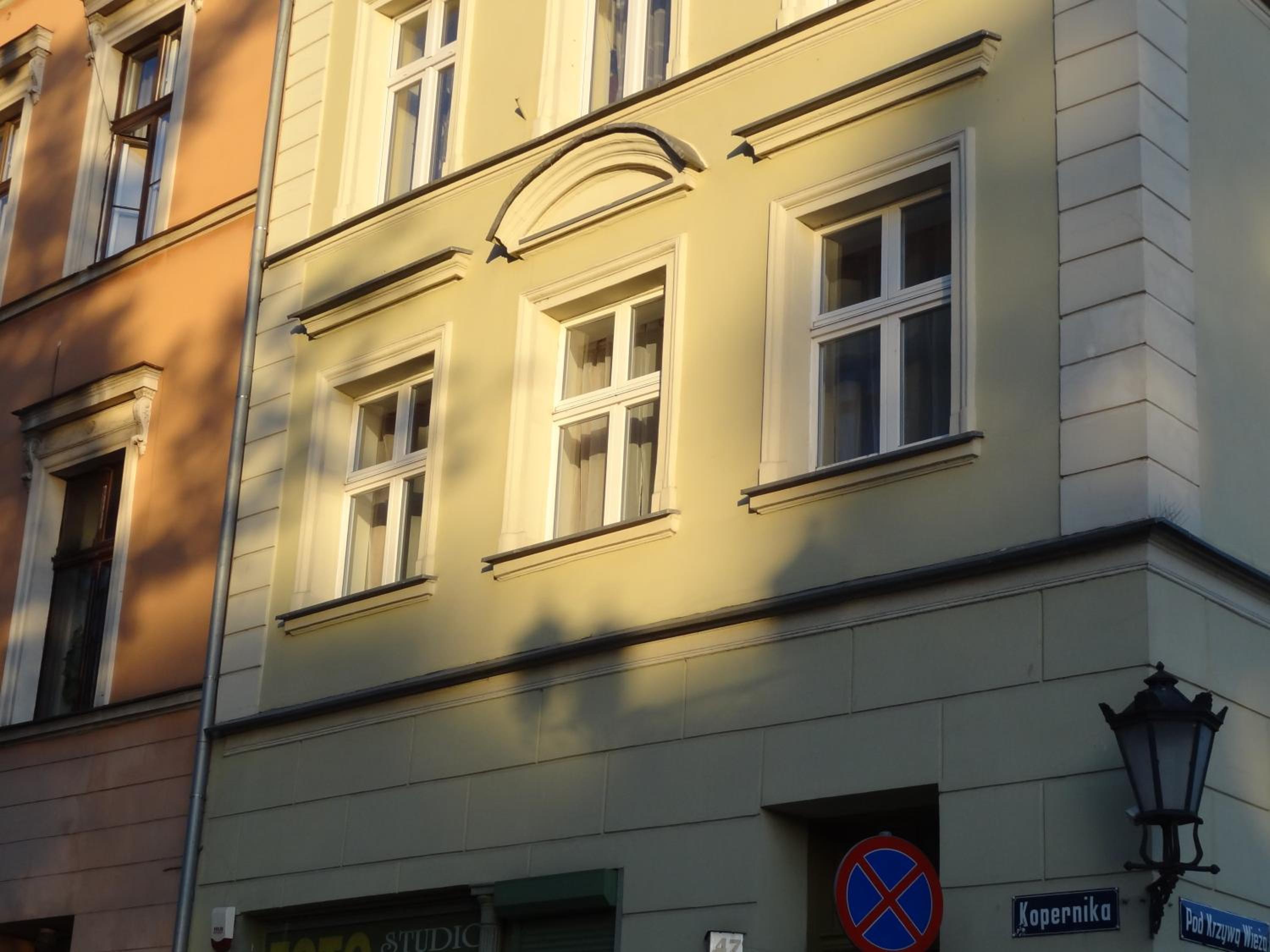 One-Bedroom Apartment - Photo 21