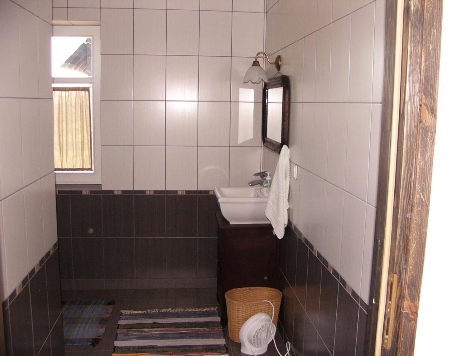 Four-Bedroom House photo 2