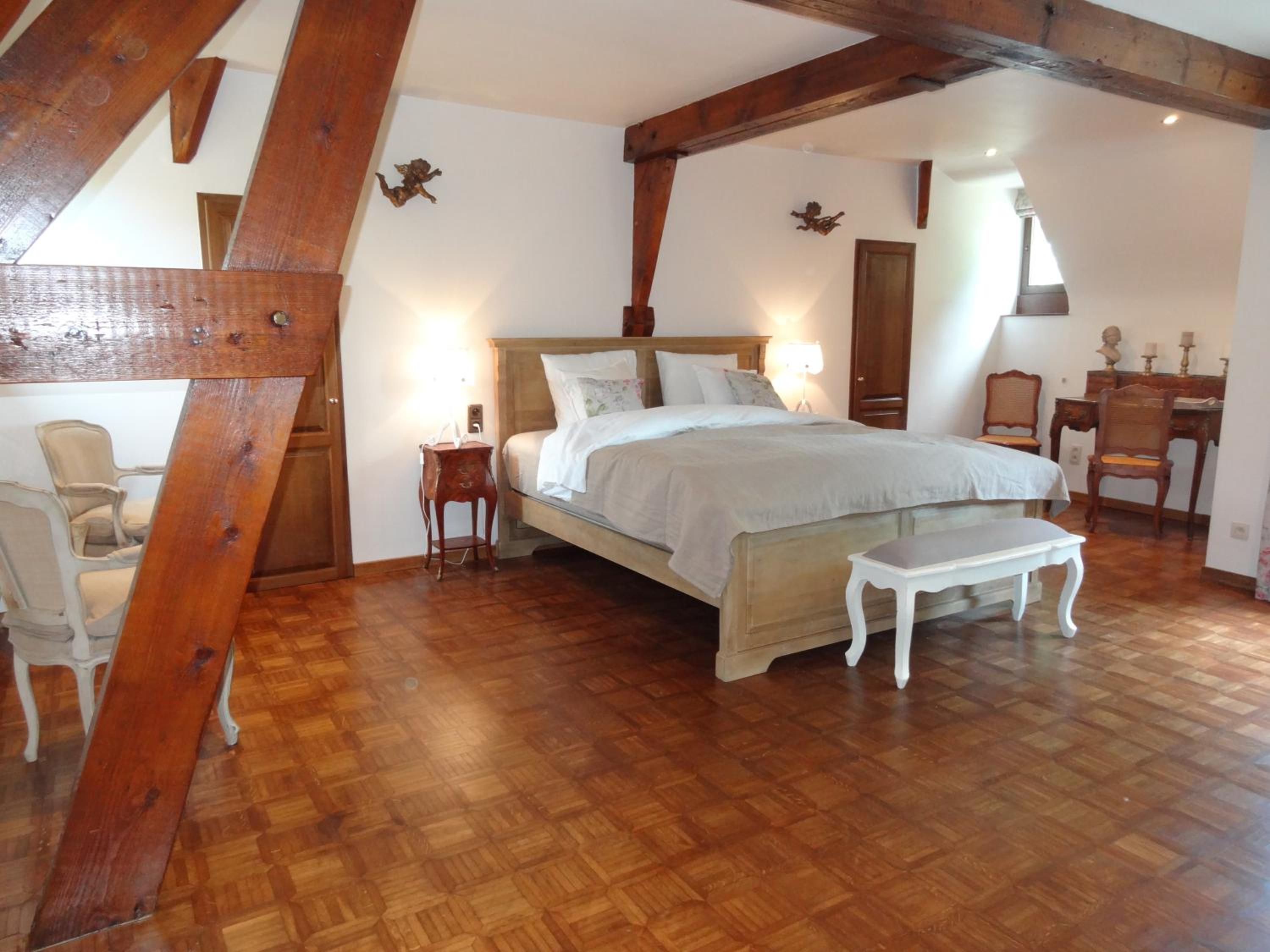 Double Room with Private Bathroom - Photo 1