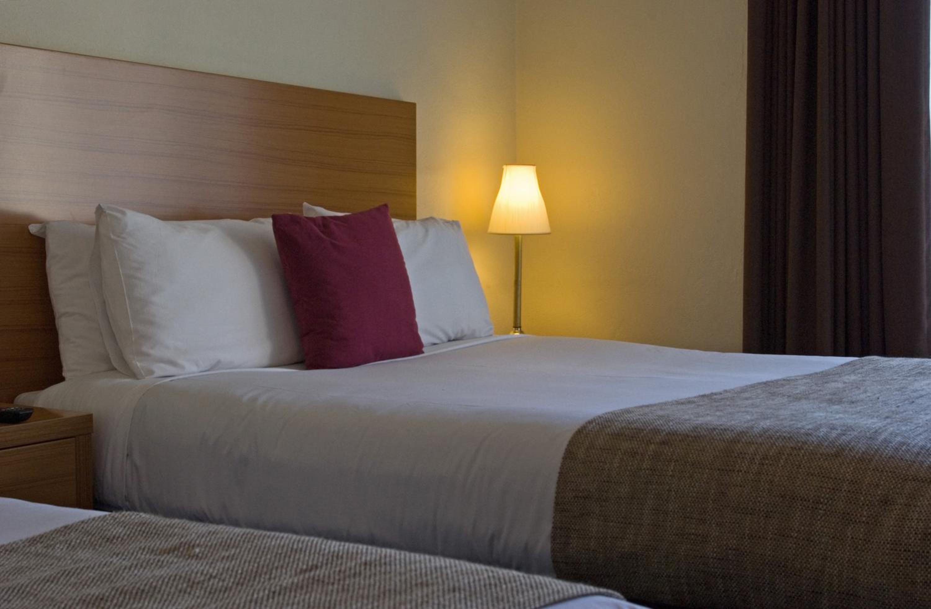 Standard Twin Room - Photo 7