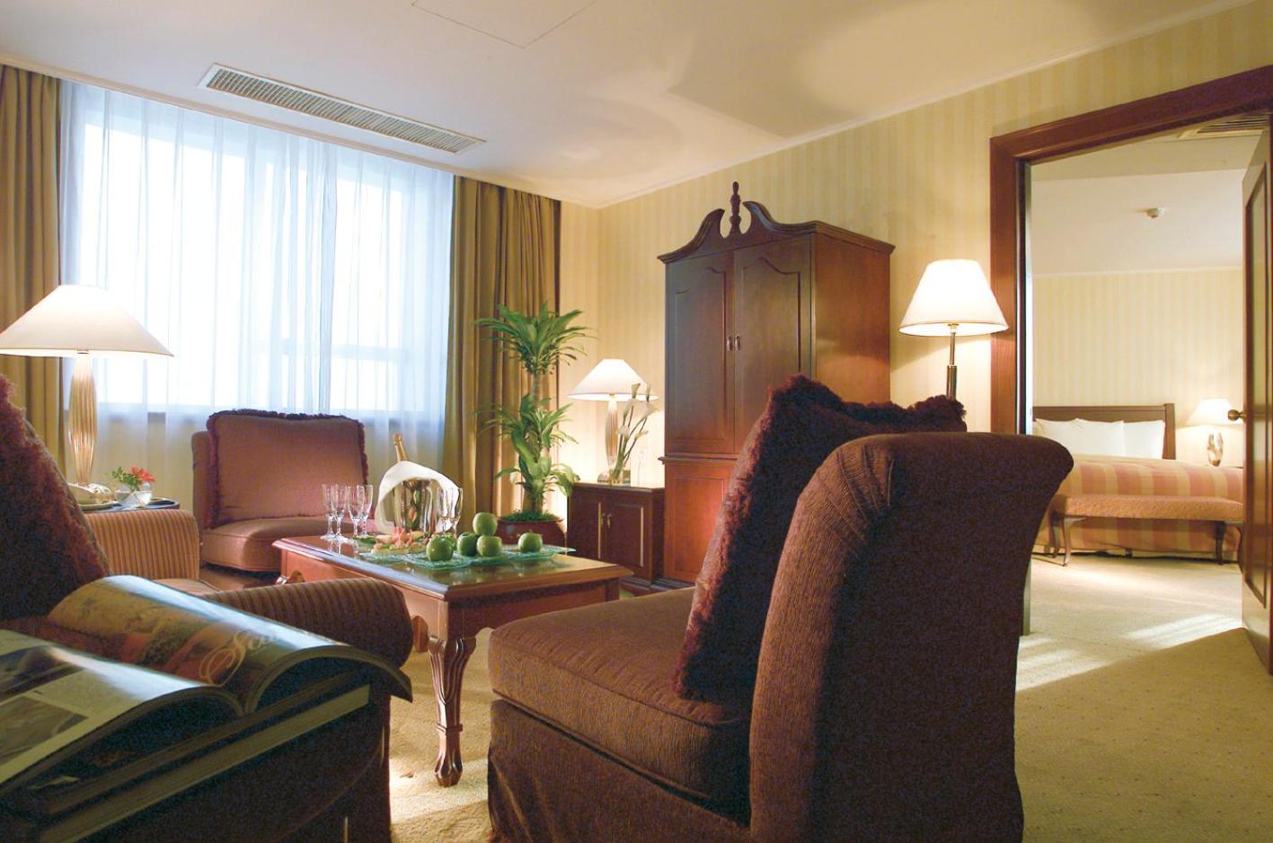 Deluxe Suite photo 2