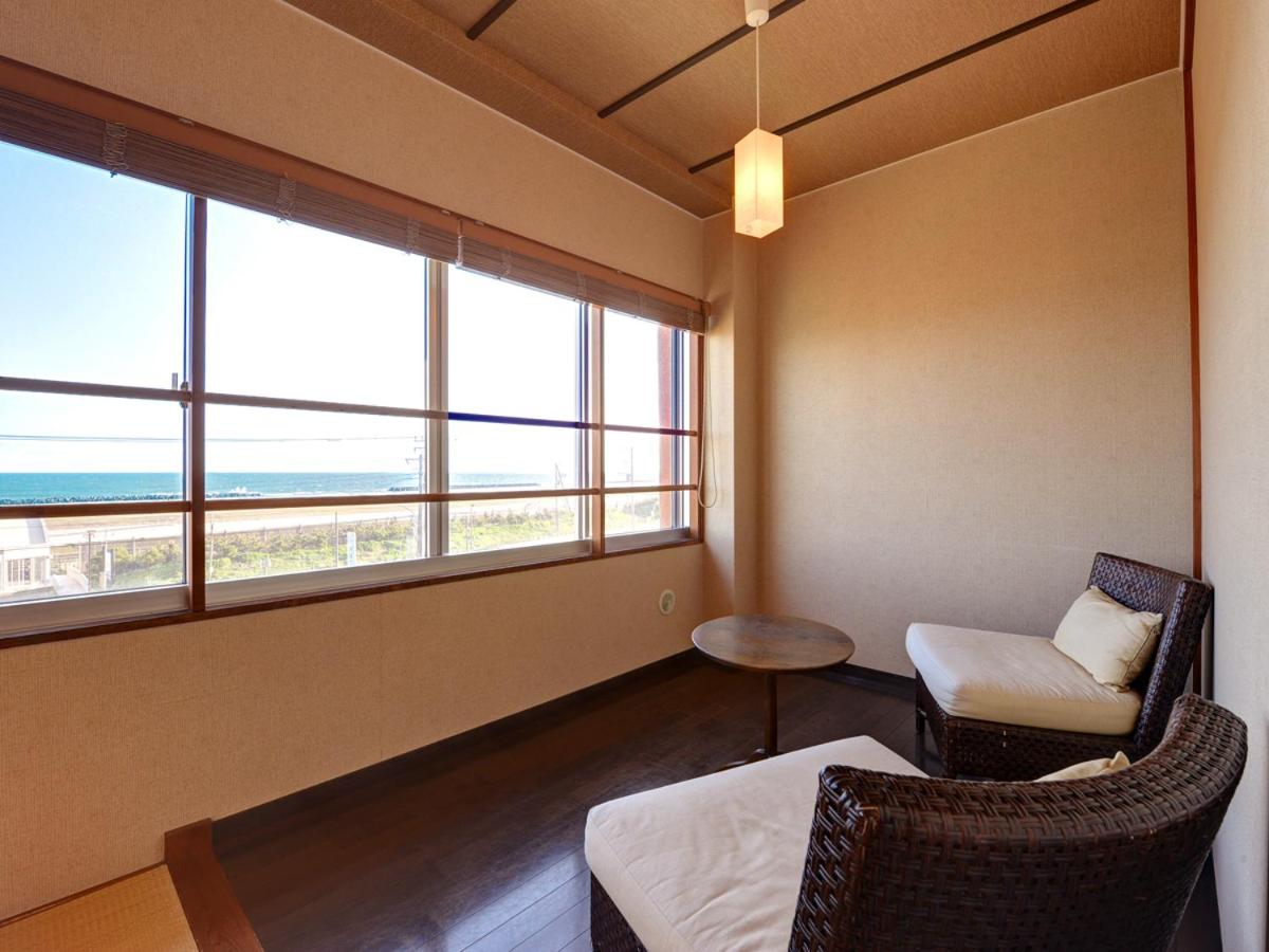 Japanese-Style Room with Sea View - Photo 5
