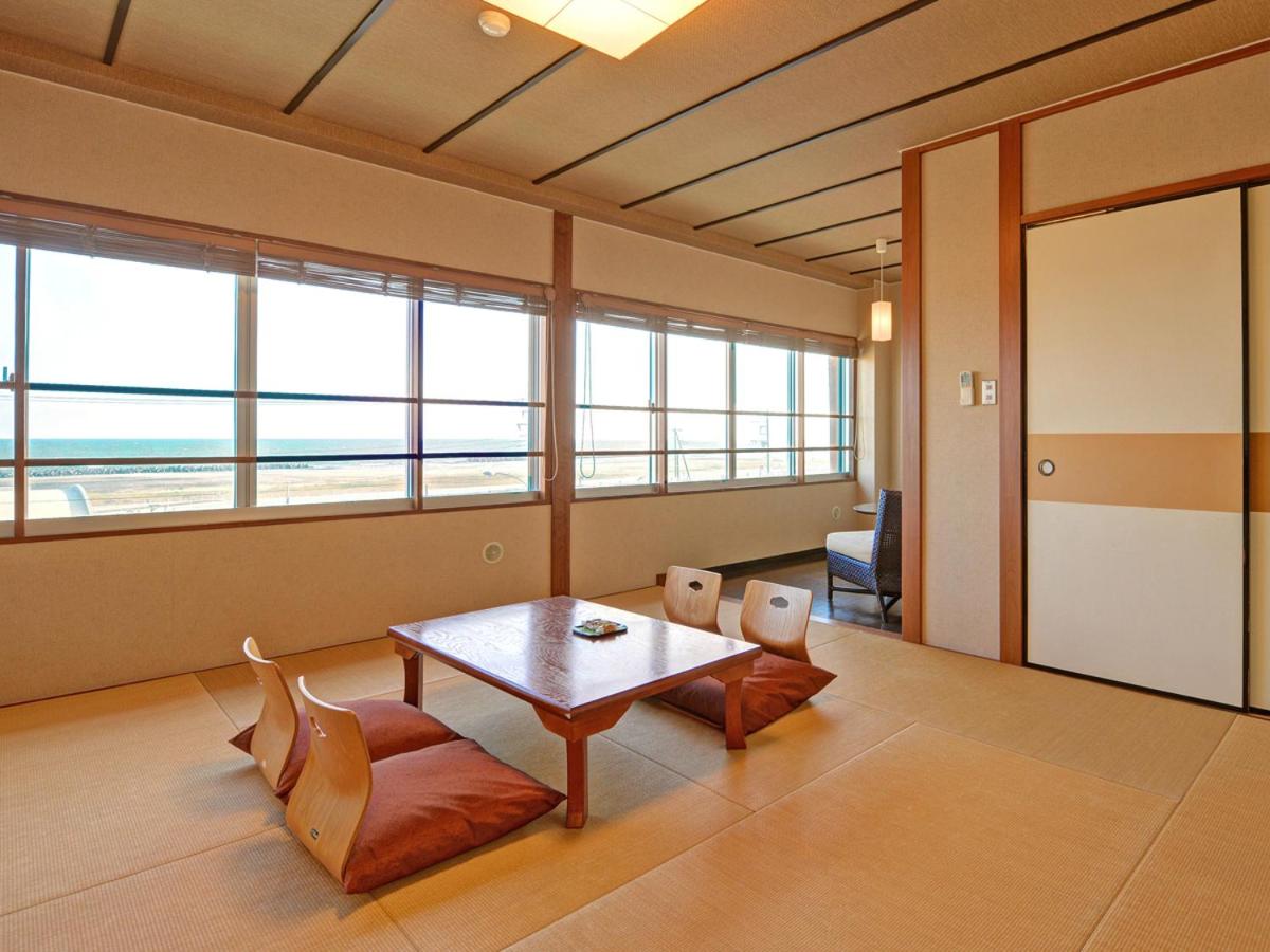 Japanese-Style Room with Sea View - Photo 3
