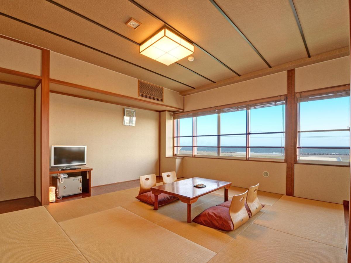 Japanese-Style Room with Sea View - Photo 1