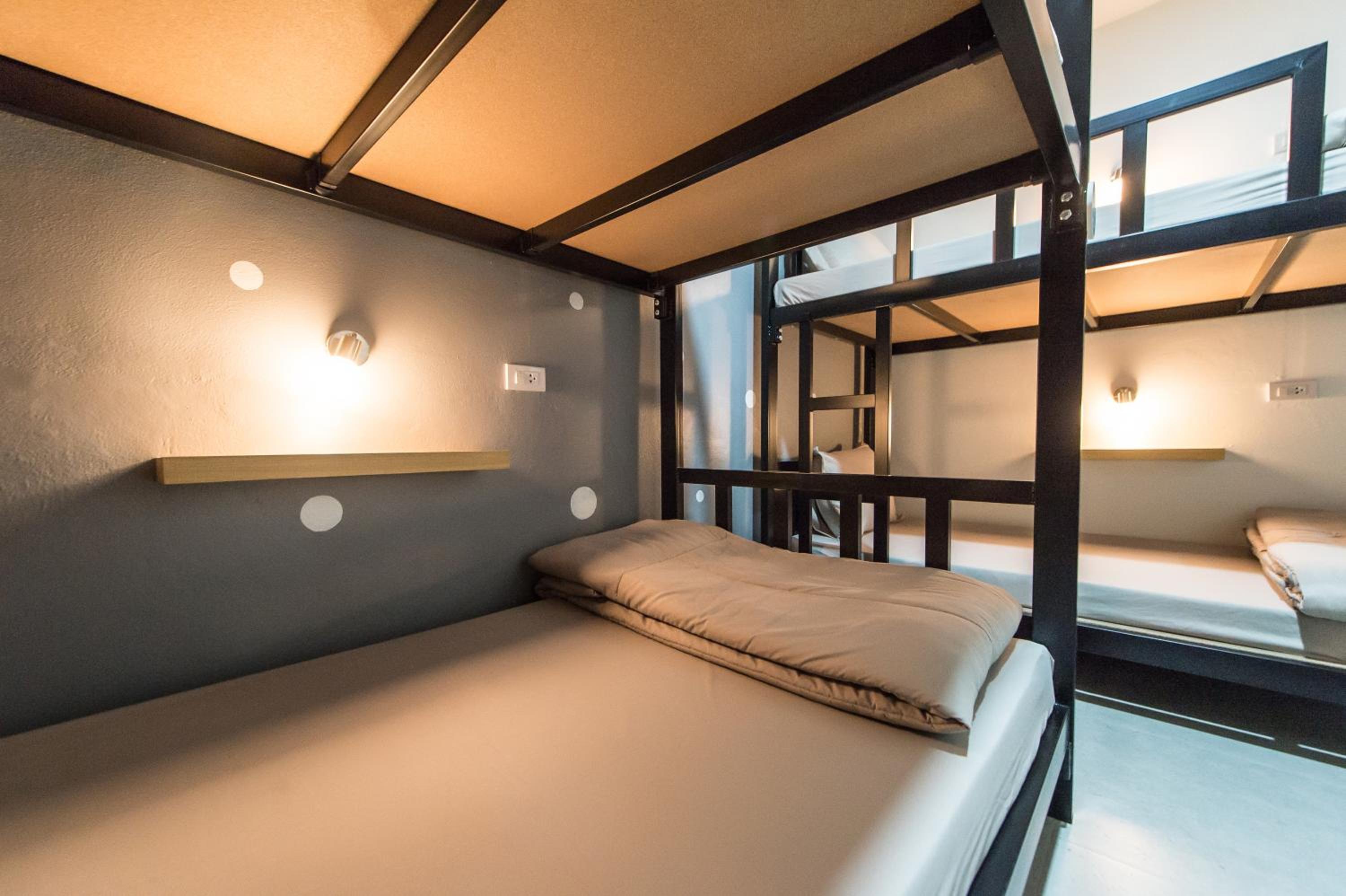 Classic Quadruple Room - Photo 9