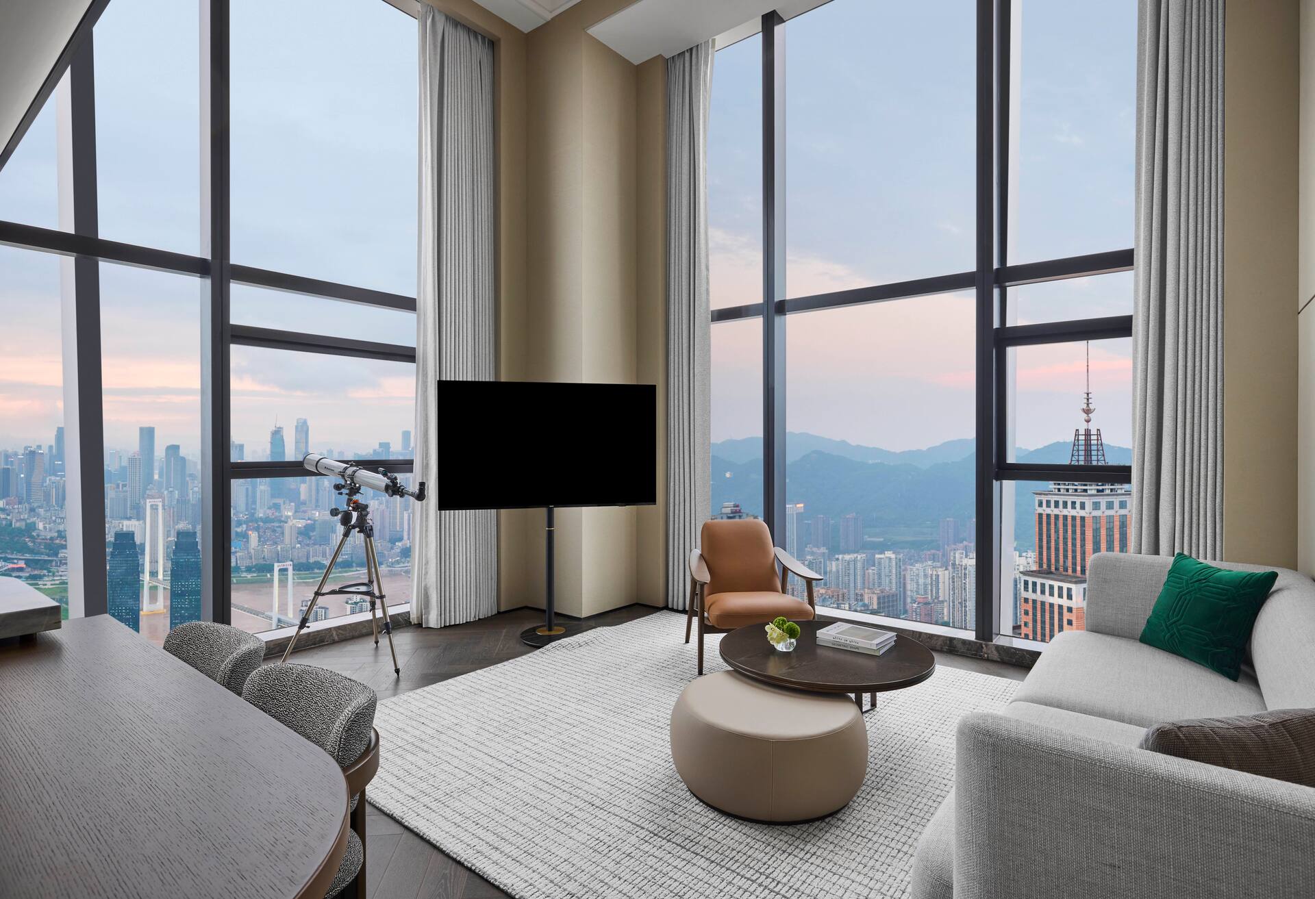 King Deluxe Loft Sky View Suite