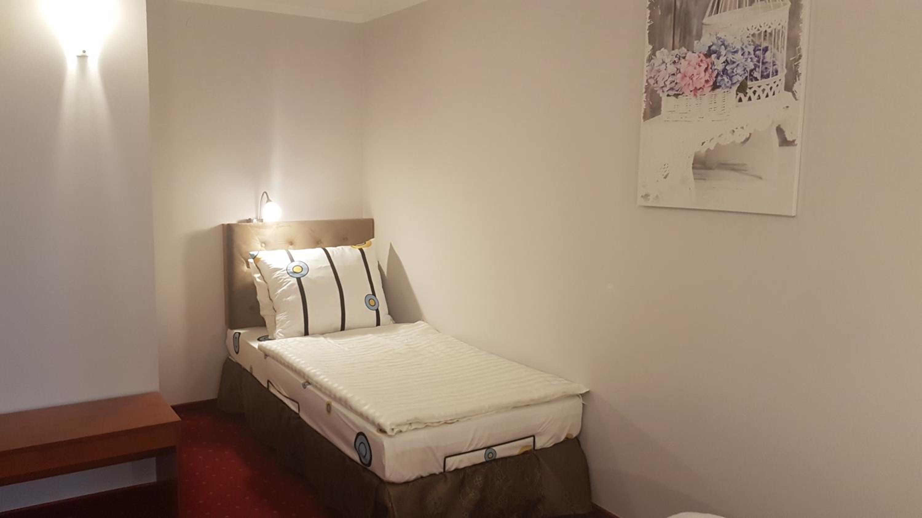 Triple Room - Photo 5