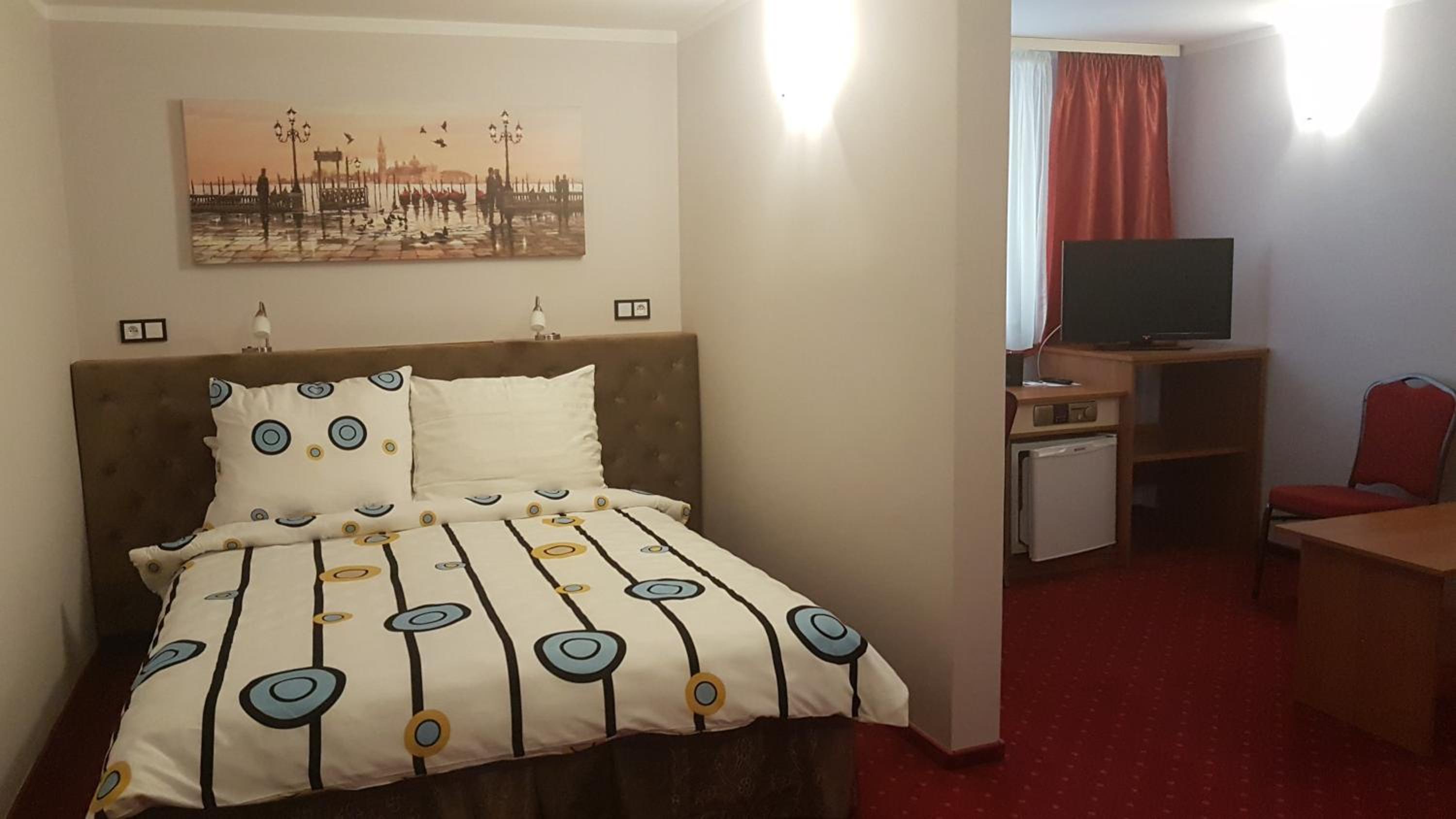 Triple Room - Photo 1