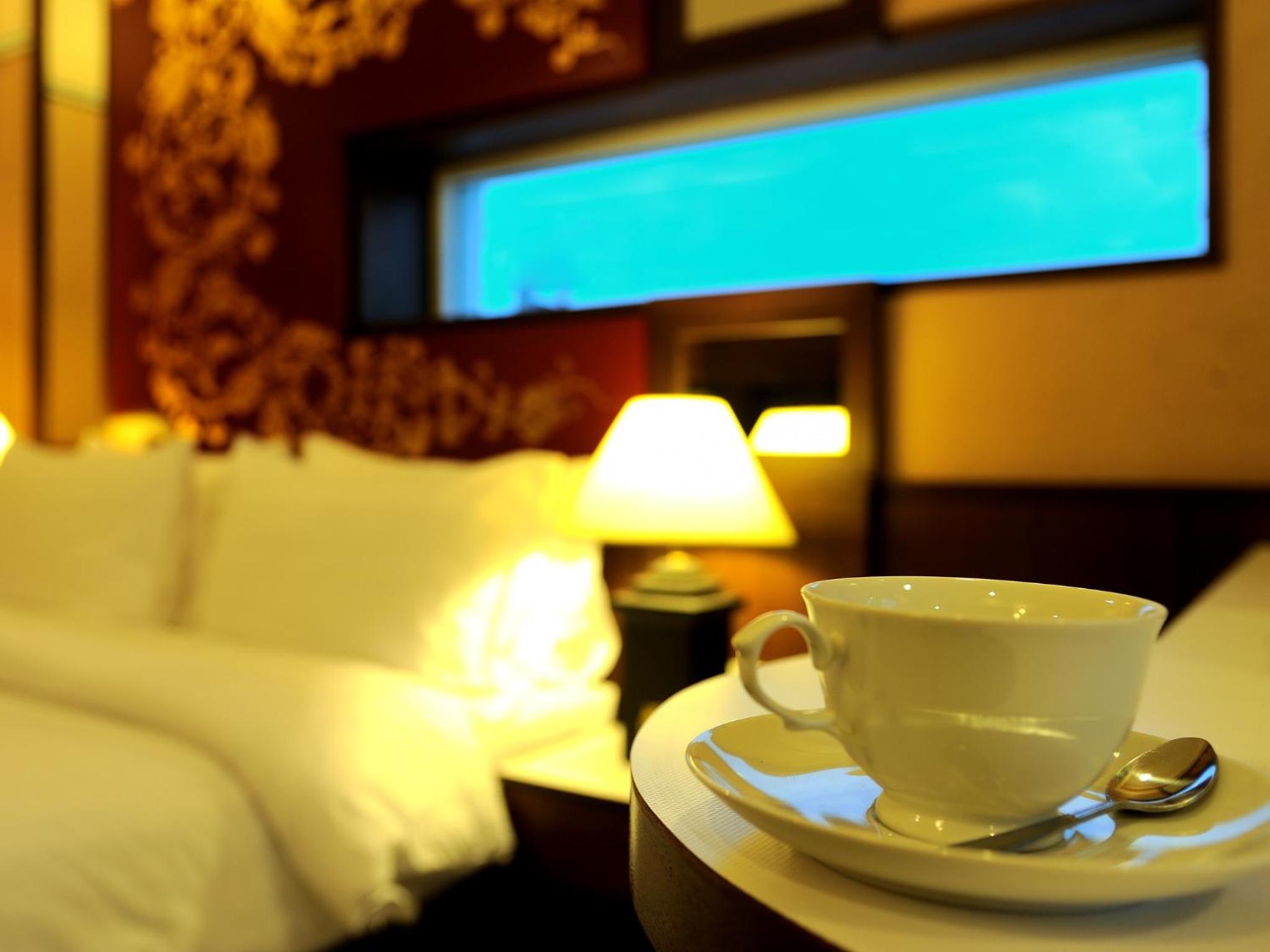 Superior Queen Room-Room only-No Airport Transfer - Photo 9