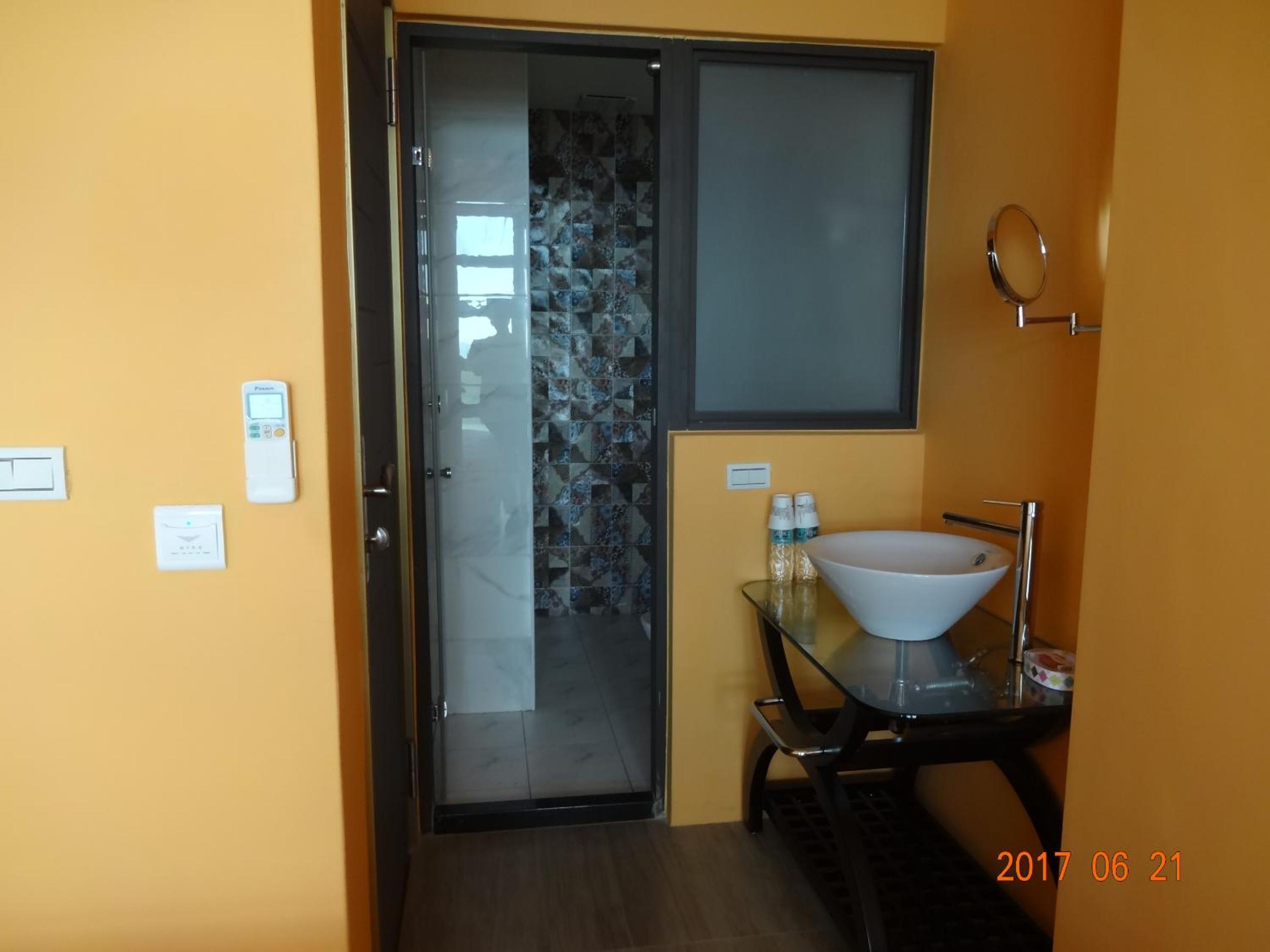 Deluxe Double Room With Balcony And Sea View photo 3
