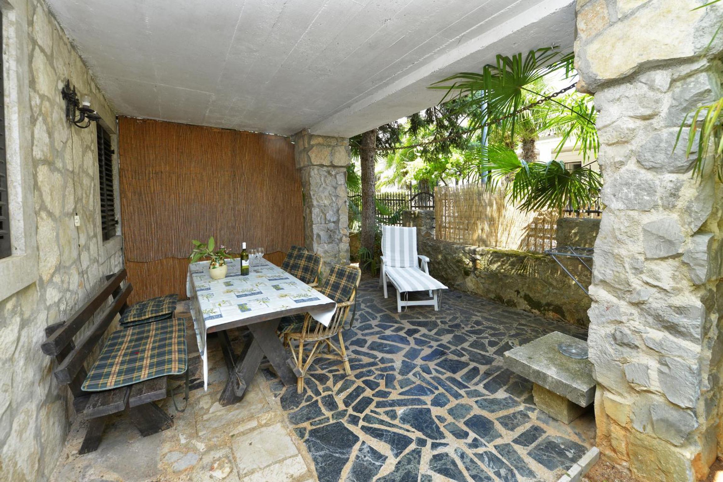 Three-Bedroom Apartment - Photo 7